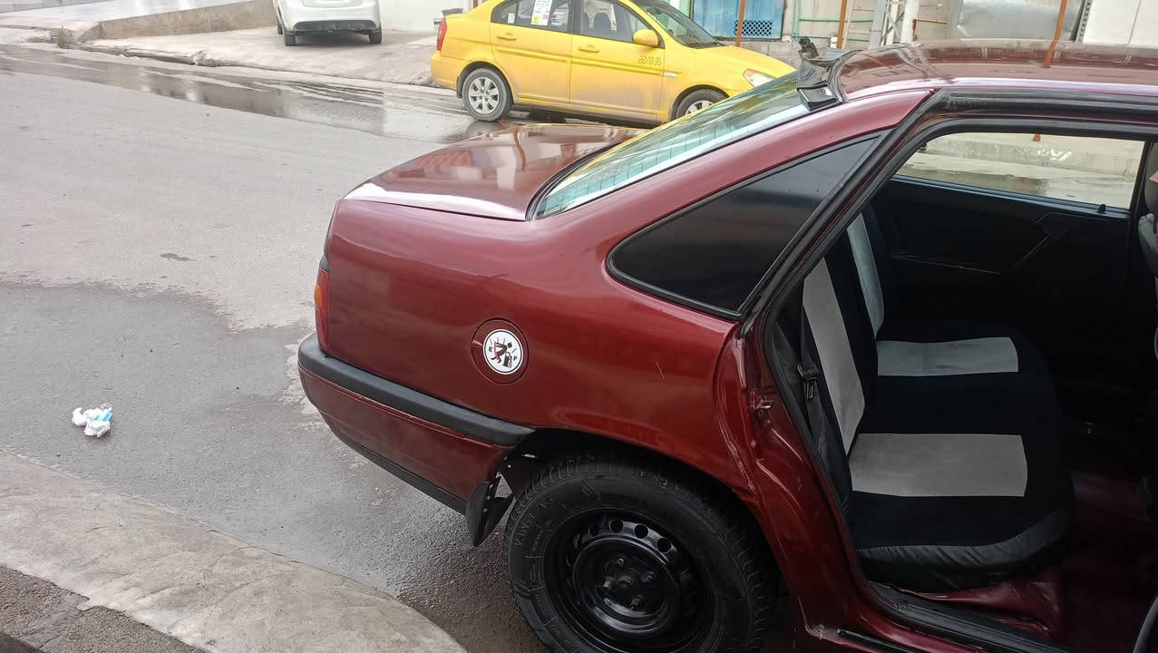 السلام عليكم  فكتره حجم 20موديل 91كير عادي رقم دولي نينوى  أنا الشرعي ىشرط تحويل   جماليه بدون ضرر تصليح دوائر غرفه جديده كير شرط مكينه شرط السعر 44 /اتصل  ***********/***********
