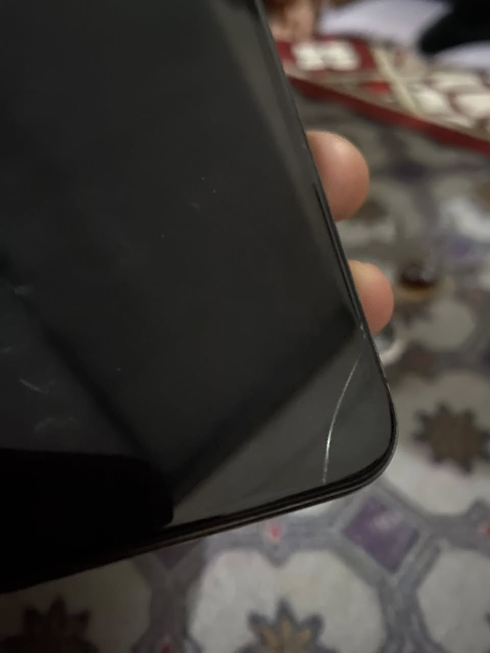 ايفون اكس ماكس  ذاكره 256 فقط مبدل بطاريه والشخط بصيط بلشاشه السعر 150       ***********   بيه وتساب
