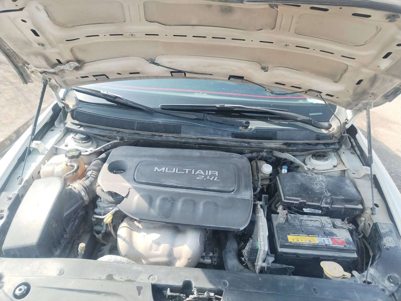 السلام عليك
Chrysler c200 موديل2015
مواصفات تنته. تبريد قطعتين. شفتات سرعة. محرك2400
رقم ذي قار حرة بأسمي تتحول بأي مكان مشروع وطني 
منظومة تبريد جديدة شرط ثلج
السيارة بيها تنقيص ماي ماعرف علتها ابيعلك نقص مكينه
بيها شكم قطعه صبغ ابيع حزام 
وصورها موضح بيها كلشي
السعر 90 وبيها مجال
مكاني البصرة خور الزبير
الشراي يتصل او يراسلني ادزله فيديو الها مصورة
***********
