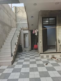 التنومه شارع ٣٢ • ٢٠٠م • كراج كبير