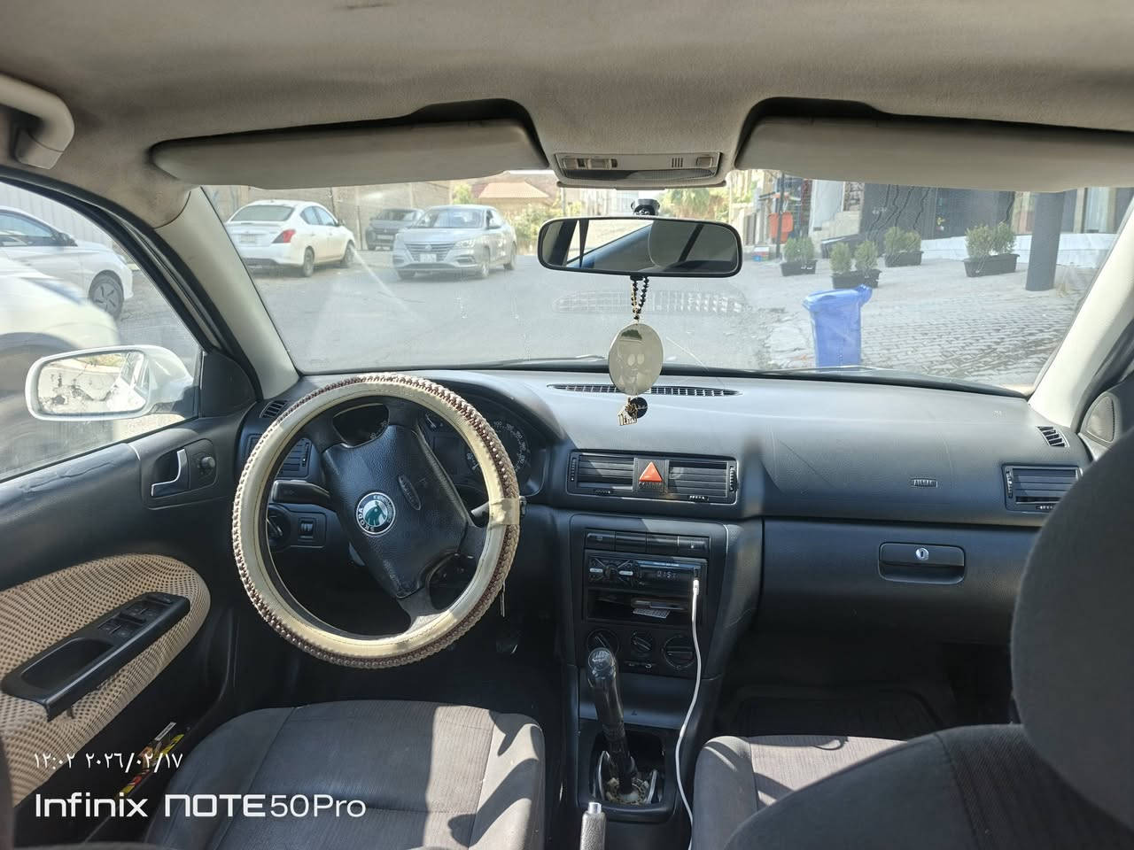 سكودا للبيع موديل 2009 محرك رقم الموبايل ***********
