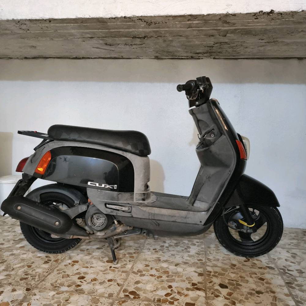 دراجه بوليس نوزل دراجه نضيفه ما مفتوحه مكاني العماره الماجديه 