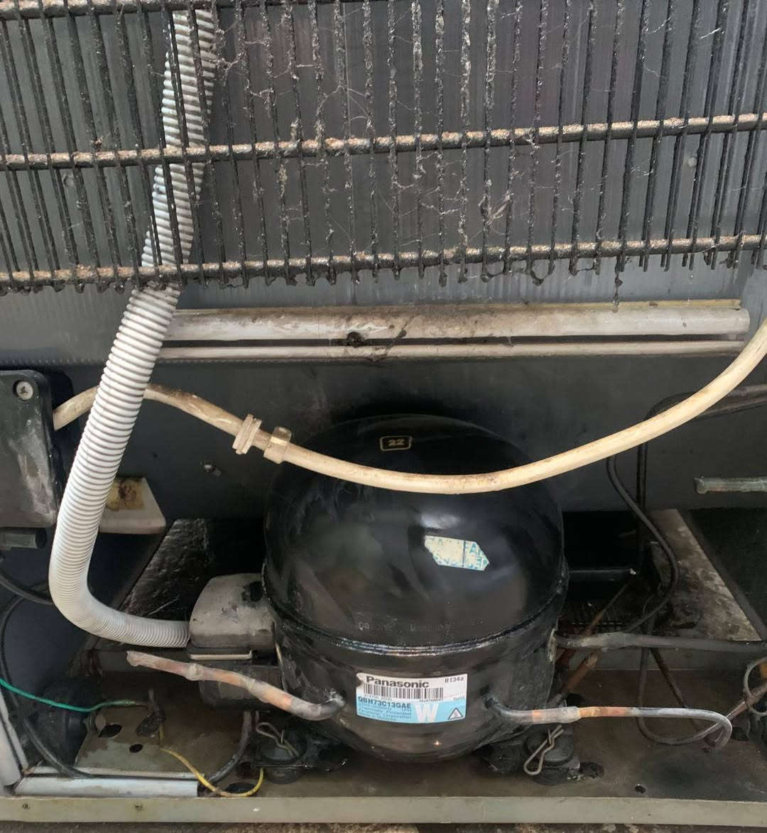 ثلاجه للبيع مكاني بغداد السعر 200 للاستفسار ***********
