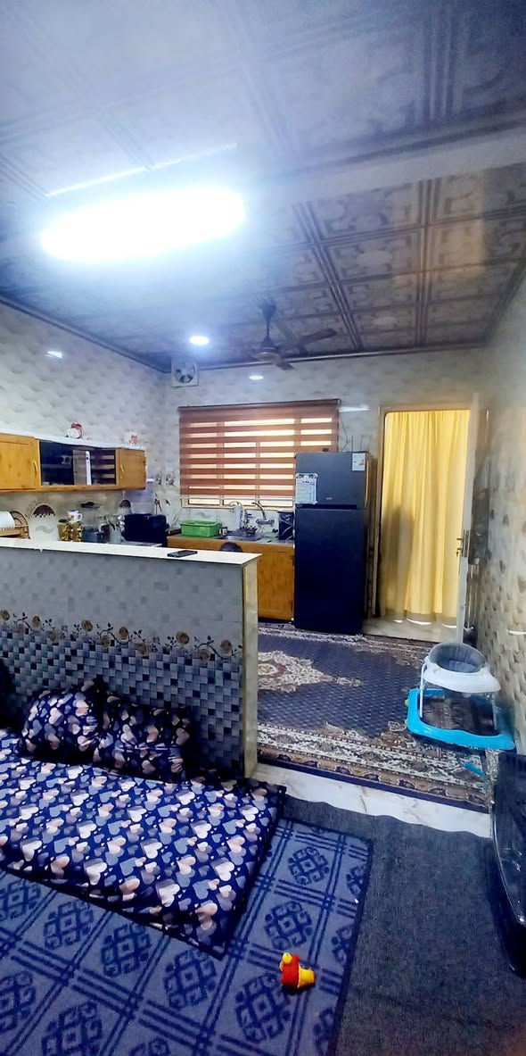 مكتب ابو شمال للعقار ✅️ دار للبيع في مزارع الصديق قرب جامع الطيار مدخل من الصديق والسكر 

🔴 مساحة 80 متر  طابق واحد بناء 2018 

🔴 يحتوي على  غرفة نوم . هول . مطبخ . مغاسل داخل وخارج البيت . بيتونه . سطحين 

🔴 سند بستان طابو زهور كارت بلدية 

🔴 اتجاه شروق شارع صبة السعر 65 مليون 

موقع المكتب حي السكر قرب جامع الصفا والمروة 
***********
***********
***********
