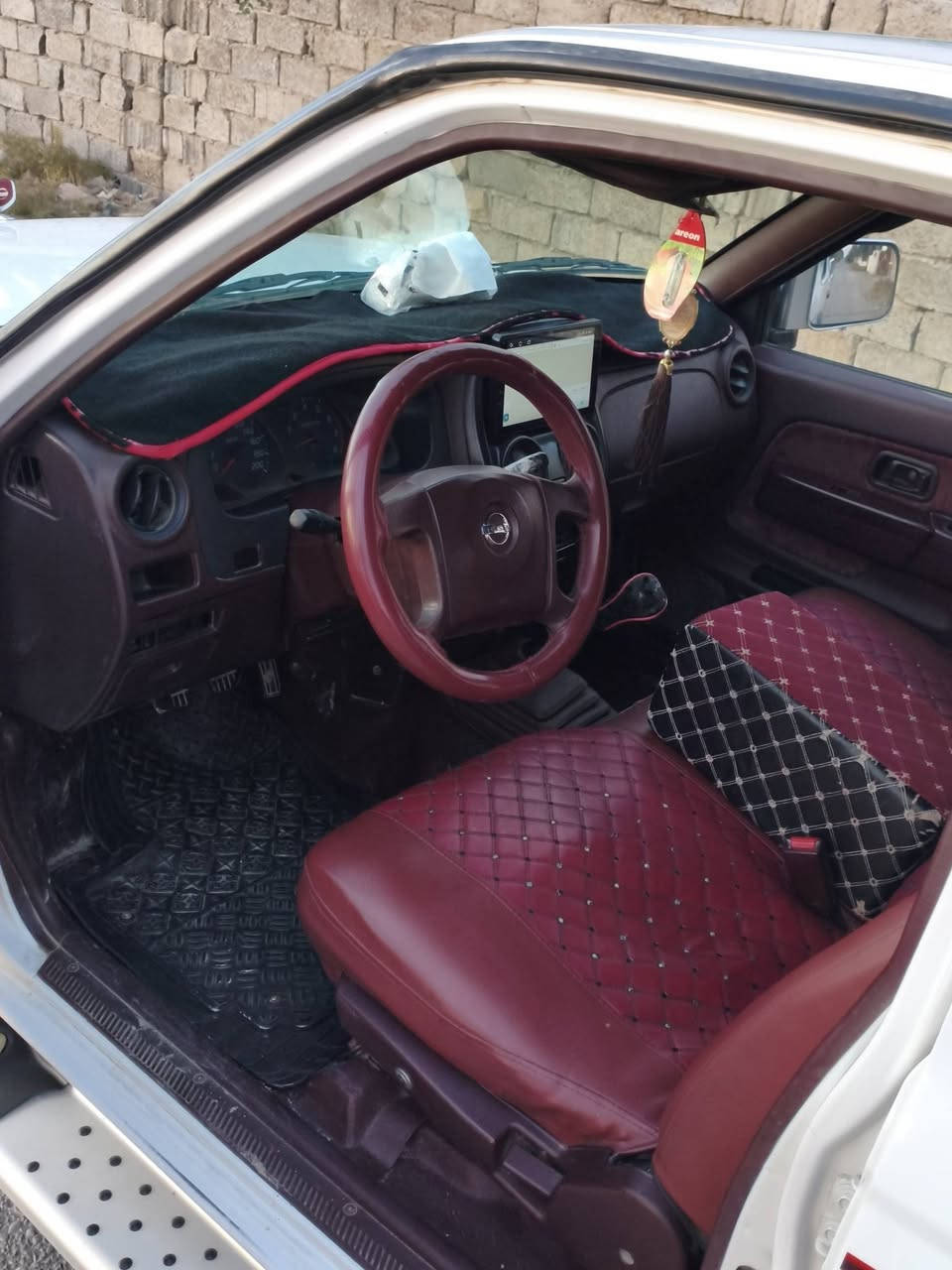 السلام عليكم نيسان بيكم موديل 2012 للبيع سعر 120$ 
السياره باسمي رقم انكليزي وهزه جديده 
السياره جاهزه ع اخر حبايه 
ملاحضه :السونار مرفق مع المنشور 
مكاني ابو غريب 
*********** بي واتساب
