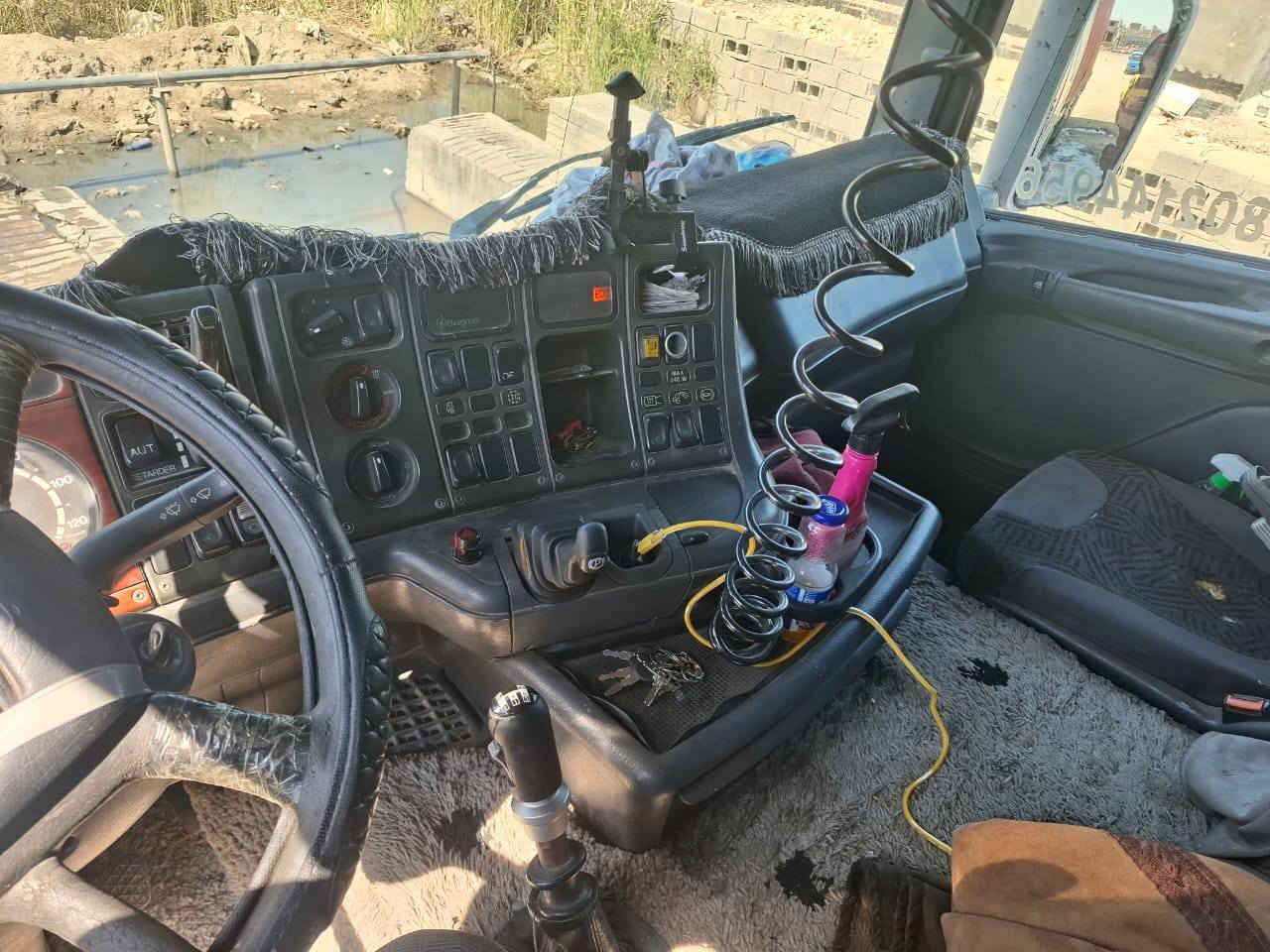 السلام عليكم اسكانيه موديل 2001
رقم بغداد تسقيط بسمي السيارة جاهزة للعمل كفاله عامه طخم تاير عربانه مزوج 22 السعر 230 
***********
