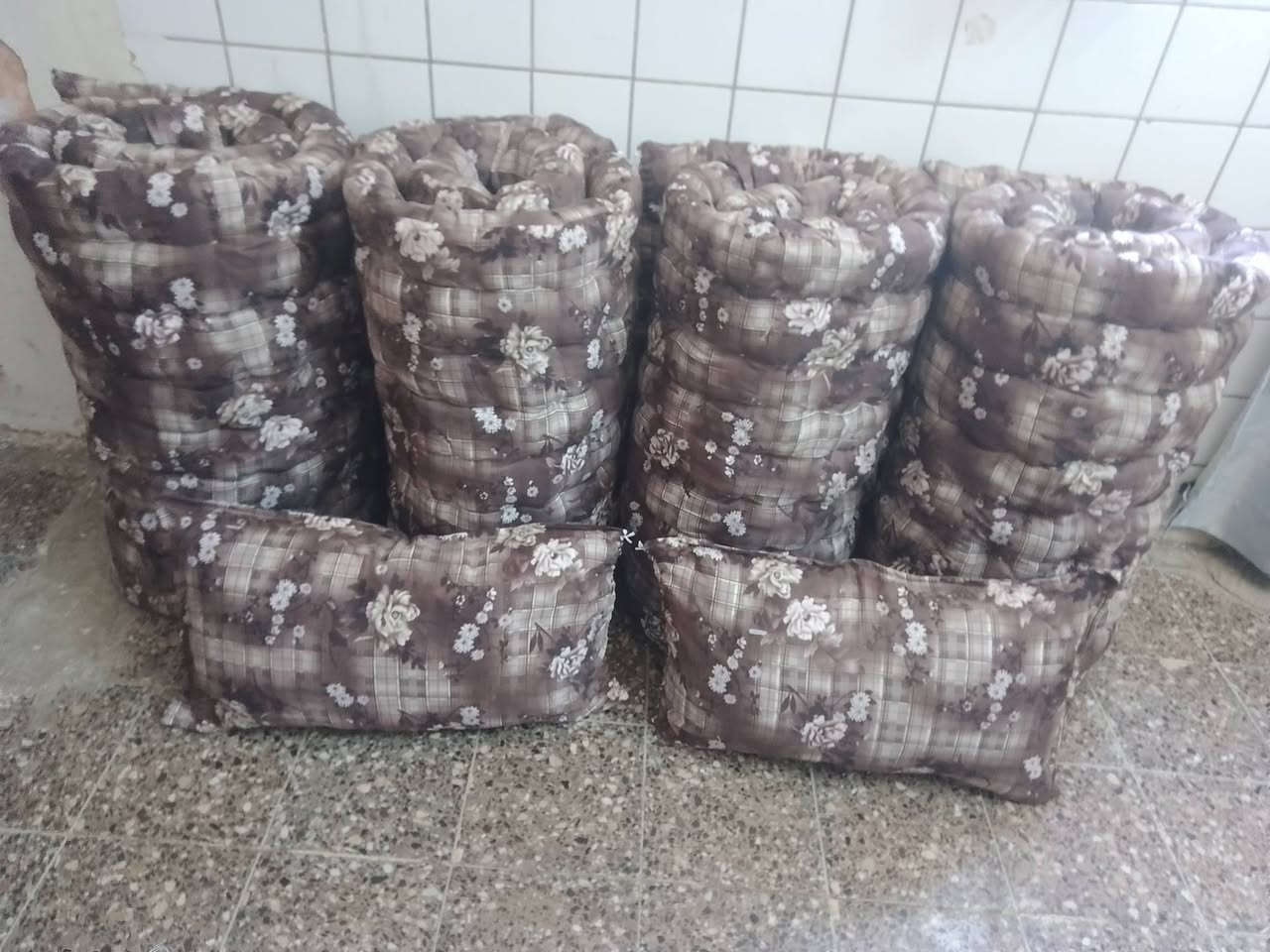 خياطه ام يوسف لحف جودليات ديباجات المتر الفين المكان ايمن حي نابلس قرب المستشفى الامريكي ويوجد توصيل ايمن وايسر


**إذا كنت صاحب هذا الإعلان وتريد حذفه لأي سبب، رجاءا أرسل رسالة إلى الدعم الفني**