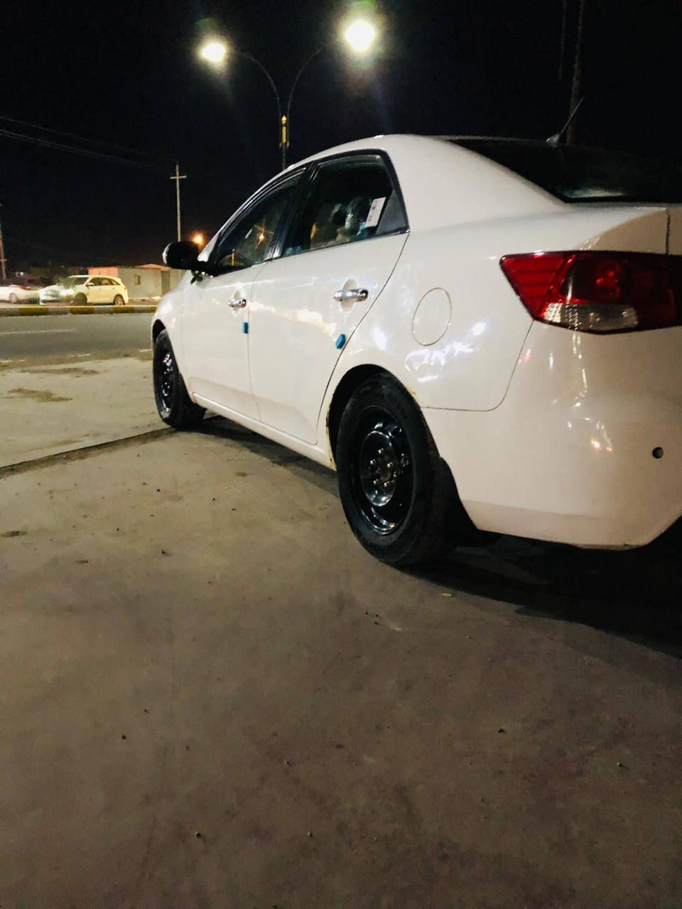 سلام عليكم
كيا سيراتو موديل 2013 خليجي مكفوله سياره تخم تاير حداديه توني شاده تبريد ثلج سياره جاهزه سعر خاص
***********
