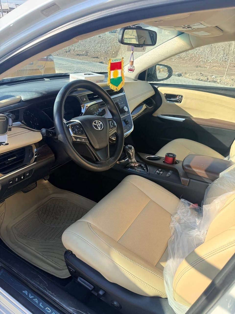 ئەڤولون بوفروشتن 2013دوپارچە و نیوی تیە گیر ومەکینەی بەشەرت کوبونی بەنزینی هه یە بەسەنەوی تازەیە سەیارەکە نمونەیە لەجوانی ژ.م ***********
افلون للبیع مودیل ٢٠١٣سیارە نظیف محرك کیر اب شرط ضرر بونیت و جاملخ بطاقە بنزین عندە سنویە جدید رقم موبایل *********** Singapore
