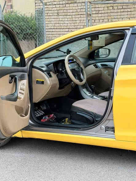 سلام عليكم ورحمه الله وبركاته مرخصت الادمن المحترم النترا 2013سياره جديده مكينه 1800دوش لا تنقيص لا تبخير كير جديد سياره صدر جديد حادثه خشم البنيد بدون دواخل بدون تبديل سياره كله ليبل واحد اي نقص مابيه سياره نص فول تحكم ستيرن جهتين $110وبيه مجال حك الجيه مكان السياره بغداد شهداء البياع رقم الهاتف ***********
