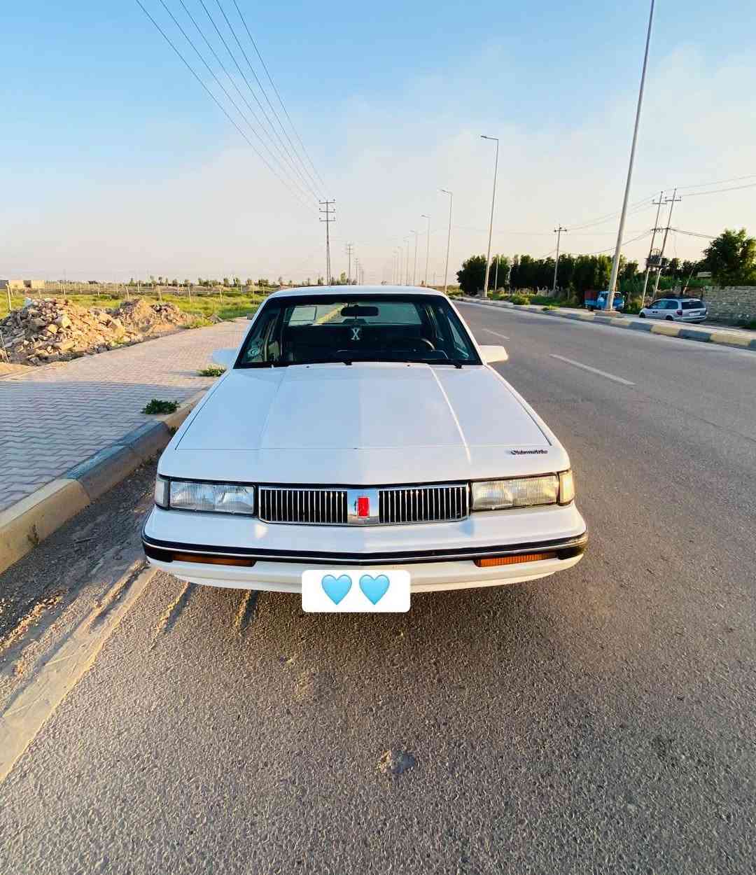 لسلام عليكم 🫡
اولـدز موديل 1990 كلشي بلادي شركة ماشية 200 الف 

صبغ فقط جنطه ونص القمارة لجمالية لا خياس لا ضربة سياره تحفـة محرك لاتبخير ولا تنقيص شرط الأوفر ع 80 يعد شلعته تشك الگاع كلشي بيه مكفول على وضع شركة يعني بلادي من امه 🫰😌 .. تايرات تخم جديد  دبل فيت بم غرفتها جديده جديده 💯💯%كهربائيات كلها شغال ابواب سنتر لوك + ســويج 🔑 العدد (2)،،،،اناره اشاير دبل اشاره كلها شغال  السياره بلاد يعني  مابيها اي نقص تدفئة وتبريد ثلج ❄️  وبالعافيه على ياخذه وتكون من نصيبه مكان السياره واســط السعر 78$  بيع مستعجل أتصل وتدلل🤝 -***********

ملاحظة: رجاءاً رجاءً اقره منشور زين ولحد يكسر بحلال العالم تعجبه يتصل واني خادم وما تعجبة لا يعلق كلشي متوفر بسوك تحياتي ومودتي لكم.🌹🤝
