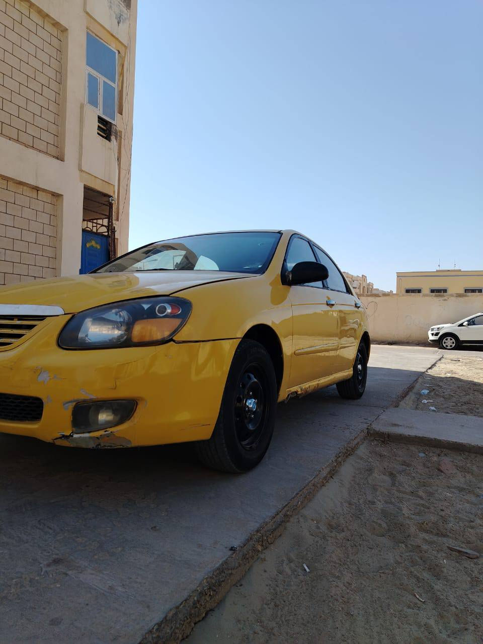 سيراتو 2009تبديل بابين وجنطه بدون حادث مكينه تنقص مصفره هيئه وغرامات مكان السياره بالناصريه السعر 65وبيه مجال تفاصيل اكثر تعال خاص
