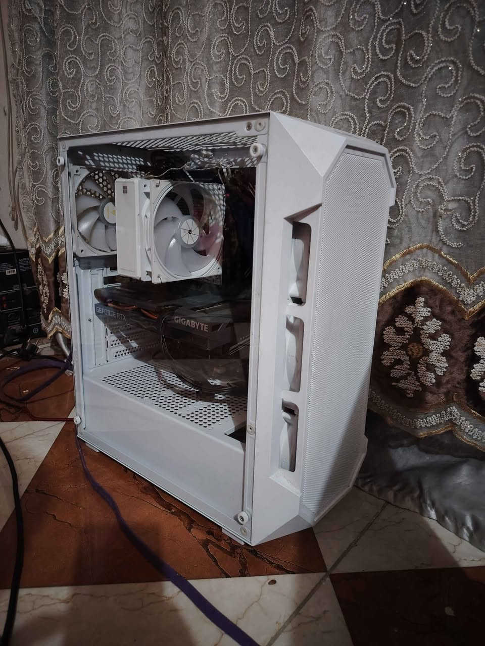 السلام عليكم عدي حاسبة للبيع بس case

هاي المواصفات :
Cpu:Ryzen 5600
Cpu fun:Assassin x 120 R digital Argb
Motherboard:x470 gaming plus max 
Ram:2x8 3200mhz bullet
M.2:Kingston 4x4 256g gen 4
Hdd:1T WD Blue 5400rpm
Gpu: gigabyte 3060Ti eagle
Power: xigmatek hydra M 750w
Case:gamedis aura v2

*بس ملاحظة المعالج بي 1 pin مكسور بس شغال طبيعي عن الحلال و الحرام

مكاني بغداد/الزعفرانية 
سعرها: 1250 بغداد, العراق


**إذا كنت صاحب هذا الإعلان وتريد حذفه لأي سبب، رجاءا أرسل رسالة إلى الدعم الفني**