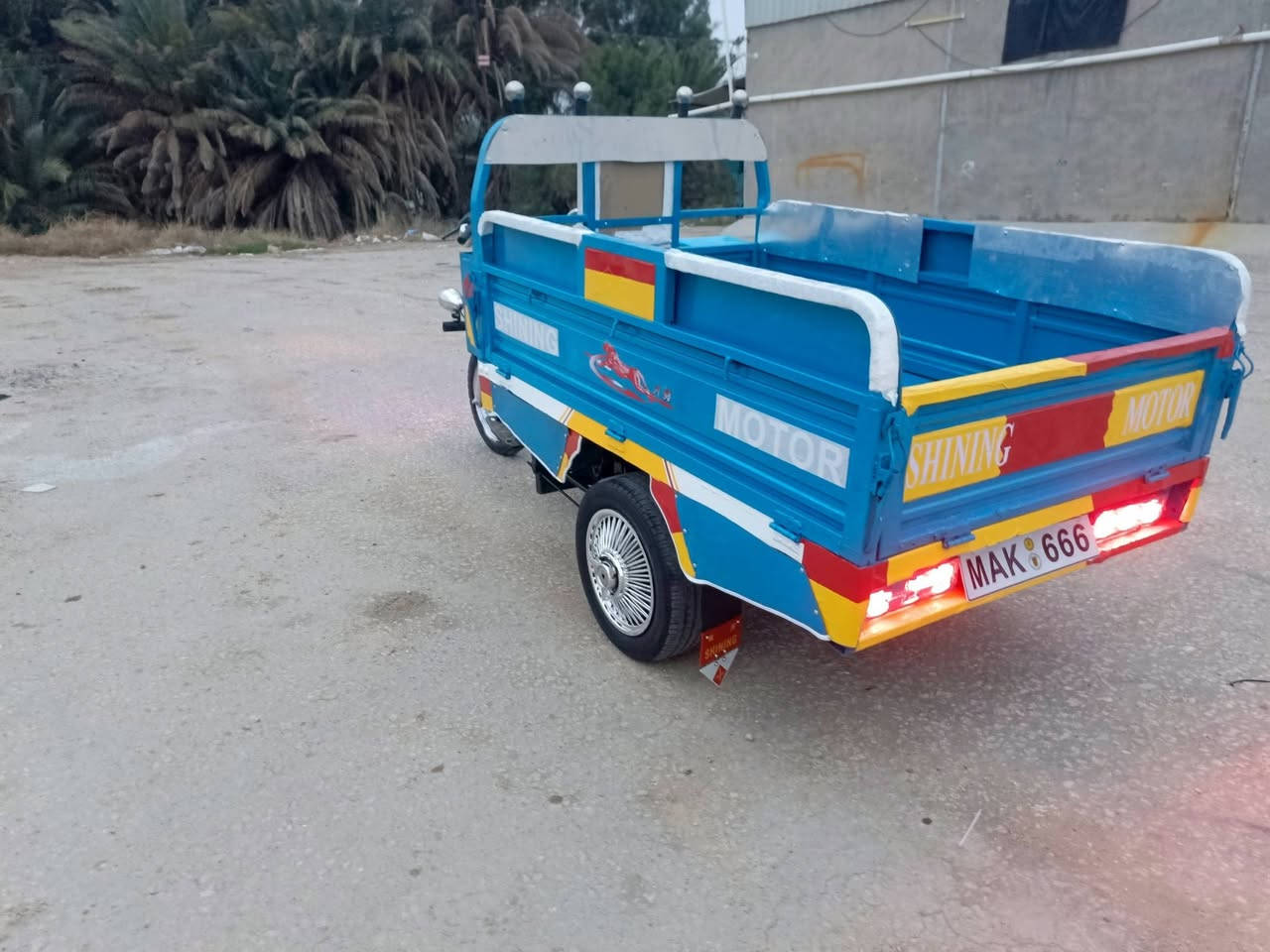 السلام عليكم ستوته للبيع موديل 20 ستوته حلوه وجازه كهرباء شغاله مقفوله شاصي رقبه اوراق اصولي ماكينه 23 مكان بابل الشوملي السعر 1400 وبيها مجال ***********
