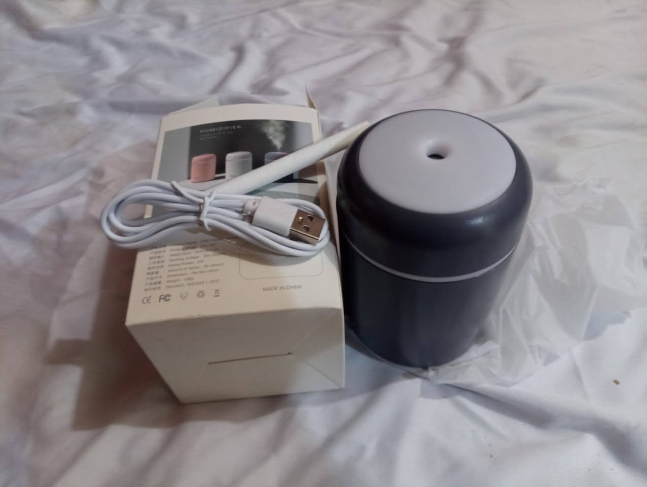 🌬️ مبخرة عطور ومرطب جو ذكي (حجم مصغر) ✨
غيّر جو غرفتك، مكتبك، أو سيارتك وانتعش بالعطر الي تحبه! (كما في الصور "1000489776.jpg" و "1000489779.jpg" و "1000489782.jpg")
العمل: ترطيب مثالي وتوزيع سريع للعطور الزيتية والمائية.
المميزات: حجم عملي للسيارة والمكتب، يشتغل بمنفذ USB، تشغيل صامت، مع إضاءة مهدئة.
الملحقات: جهاز المرطب + كابل USB + الفلتر الخاص به.
📥 للحجز أو الاستفسار وعمل طلب، يرجى مراسلة رسائل الصفحة مباشرة!
🚘 متوفر خدمة التوصيل.
#مبخرة_الكترونية #مرطب_جو #معطر_جو #اكسسوارات_سيارات #الحلة #بابل #العراق


**إذا كنت صاحب هذا الإعلان وتريد حذفه لأي سبب، رجاءا أرسل رسالة إلى الدعم الفني**