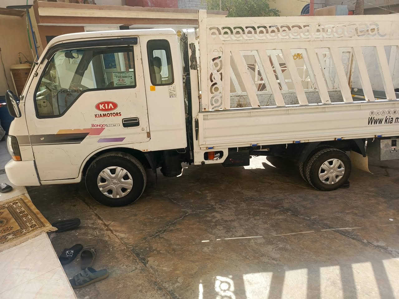 السلام عليكم ام عيون موديل 2001مكينه 3000 مسكر محور بم ونازل رقم جديد دولي السعر ///73 ***********
