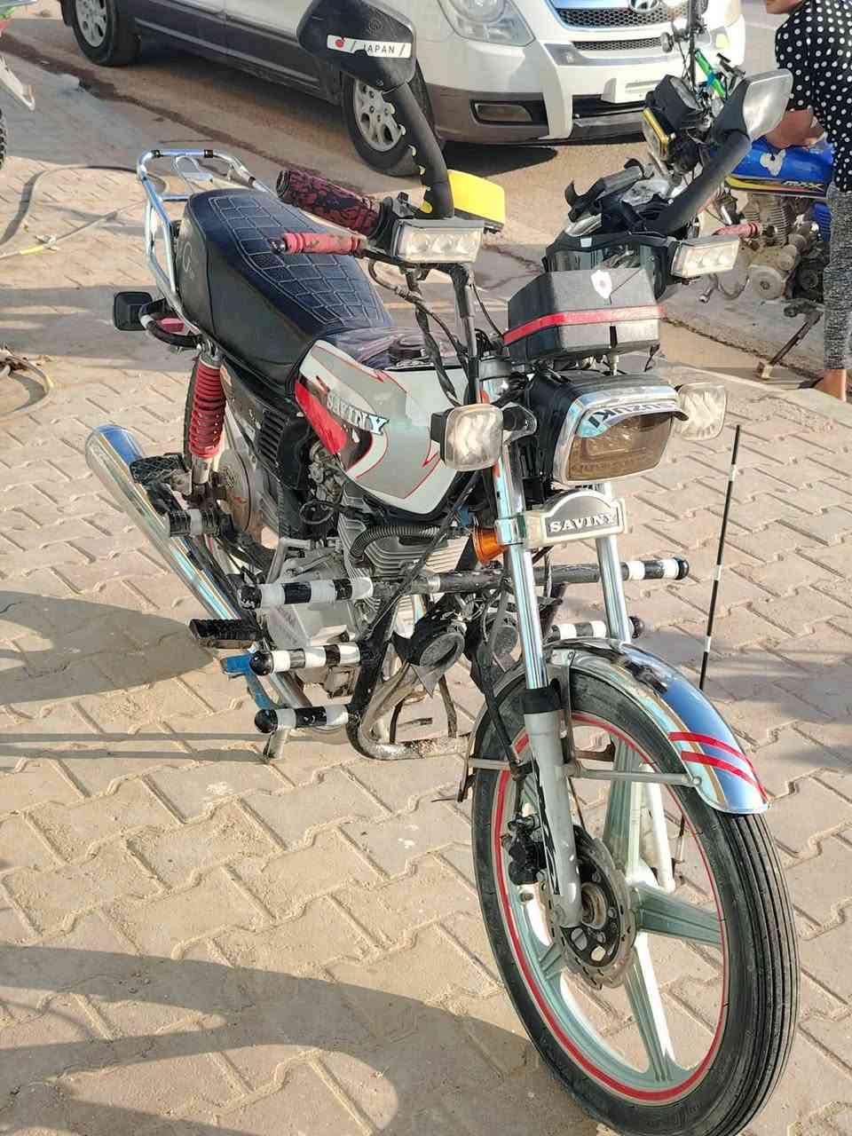 ايراني 21 للبيع محرك مامفتوح نضافه كدامكم بل صور سعر 630 وبي مجال ***********
