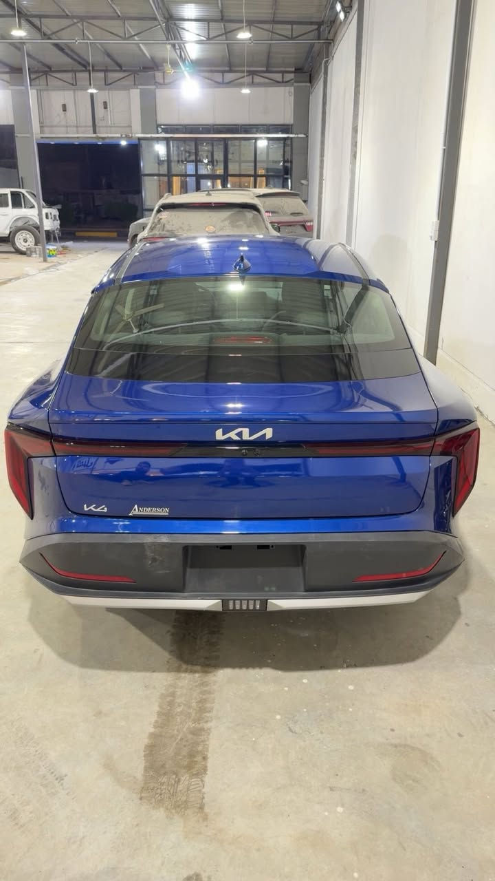 السلام عليكم كيا كي فور 2025 دخول جديد سياره مواصفات EX بصمه ماشيه 5 آلاف فقط شبه الكلين فقط البنيد بي شخوط ونصبغ والباقي كفاله عامه سياره بلباكيت جديده لوك العنوان بغداد جميله *********** السعر 165 وبيه مجال بسيط
