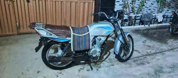 دراجه دايون مديل 21 نضيف محرك مامفتوح سعره 950 وبيه مجال ***********
