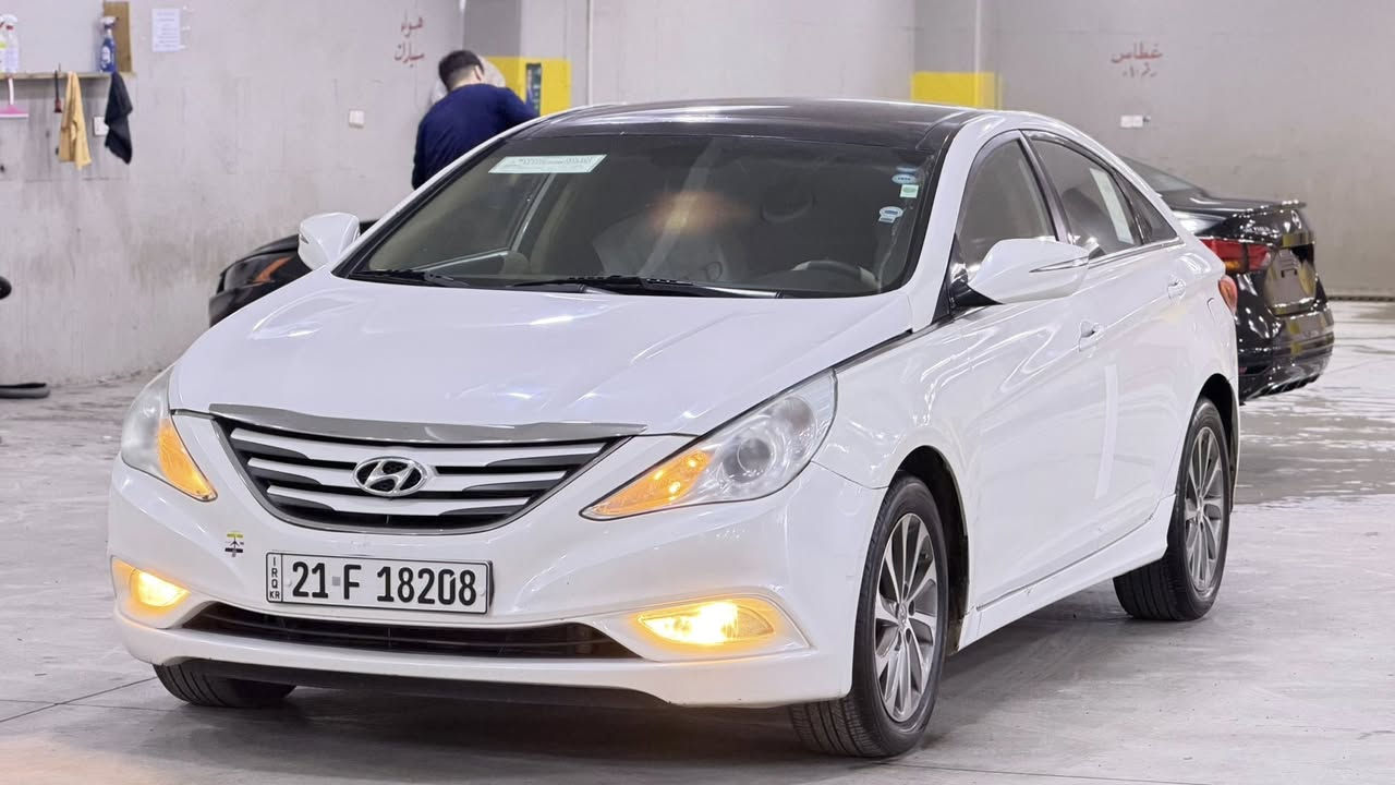 سلام عليكم 
للبيع 
هونداي سوناته 
موديل 2013
مكينه 2400
بانوراما 
تحكم ستيرن 
رقم وسنويه جديد 
تخم تايرات جديد 
صدر امامي خلفي جديد 
مكان السيارة دياله خانقين 
اي استفسار 
***********
