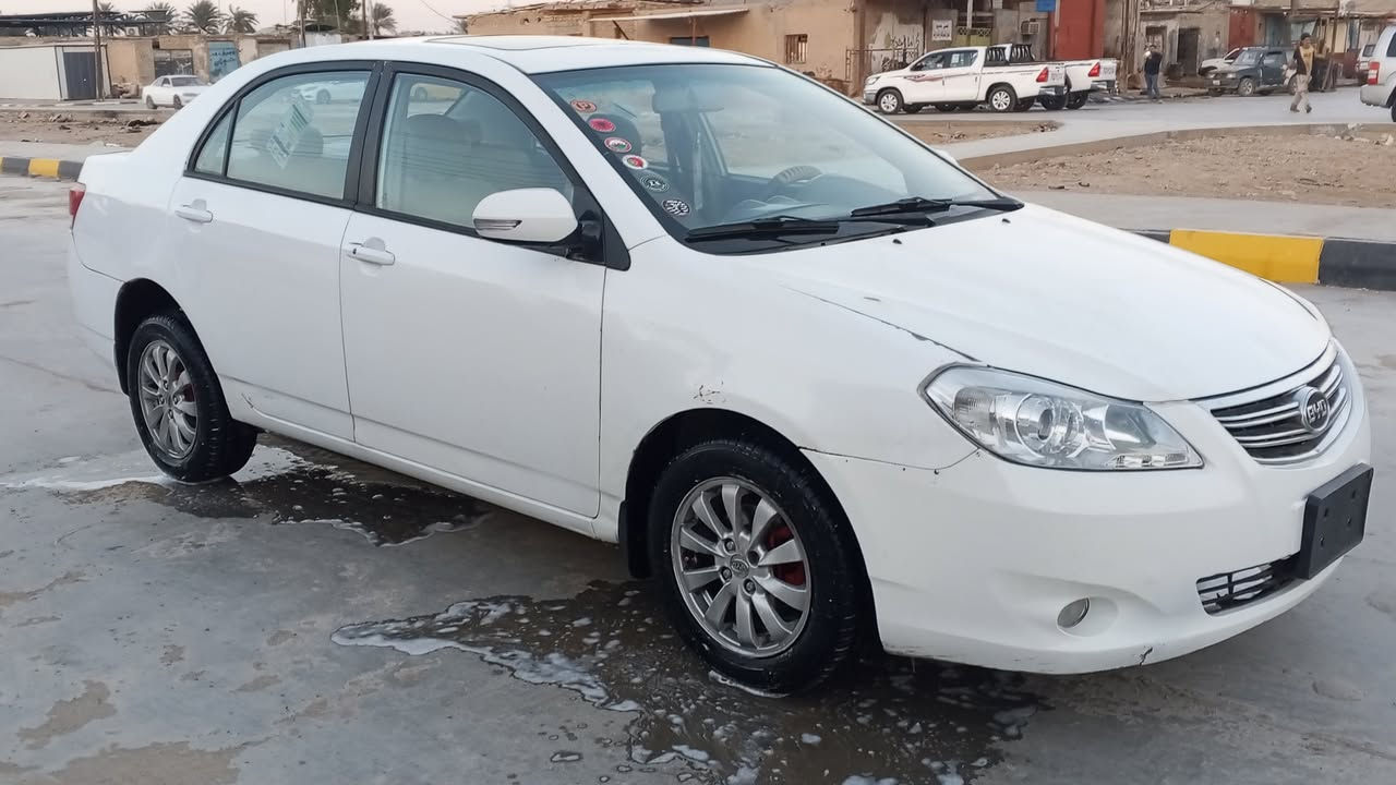 للبيع بيوايدي 2014 مزاد وزارة الداخلية.   سياره جاهزه سعره 36 ورقة وبيه مجال مكان ناصريه الرفاعي مكلف بلنشر ***********
