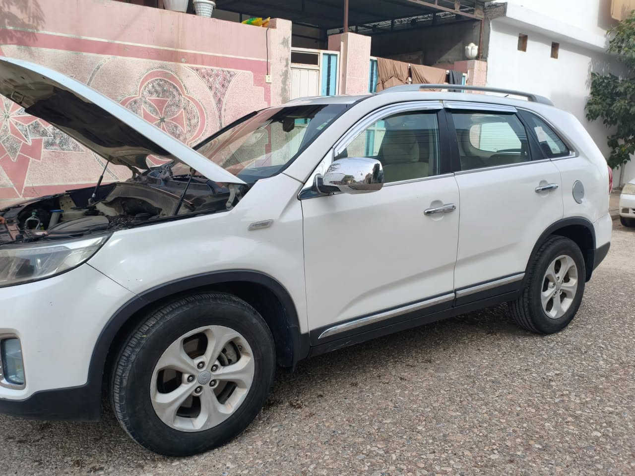 سورينتو 2014 
7راكب 
6سلندر رقم سليمانيه باسمي تحويل ثاني يوم . سونار موجود
مكان سياره كلار 
سعر 145
*********** واتساب موجود
