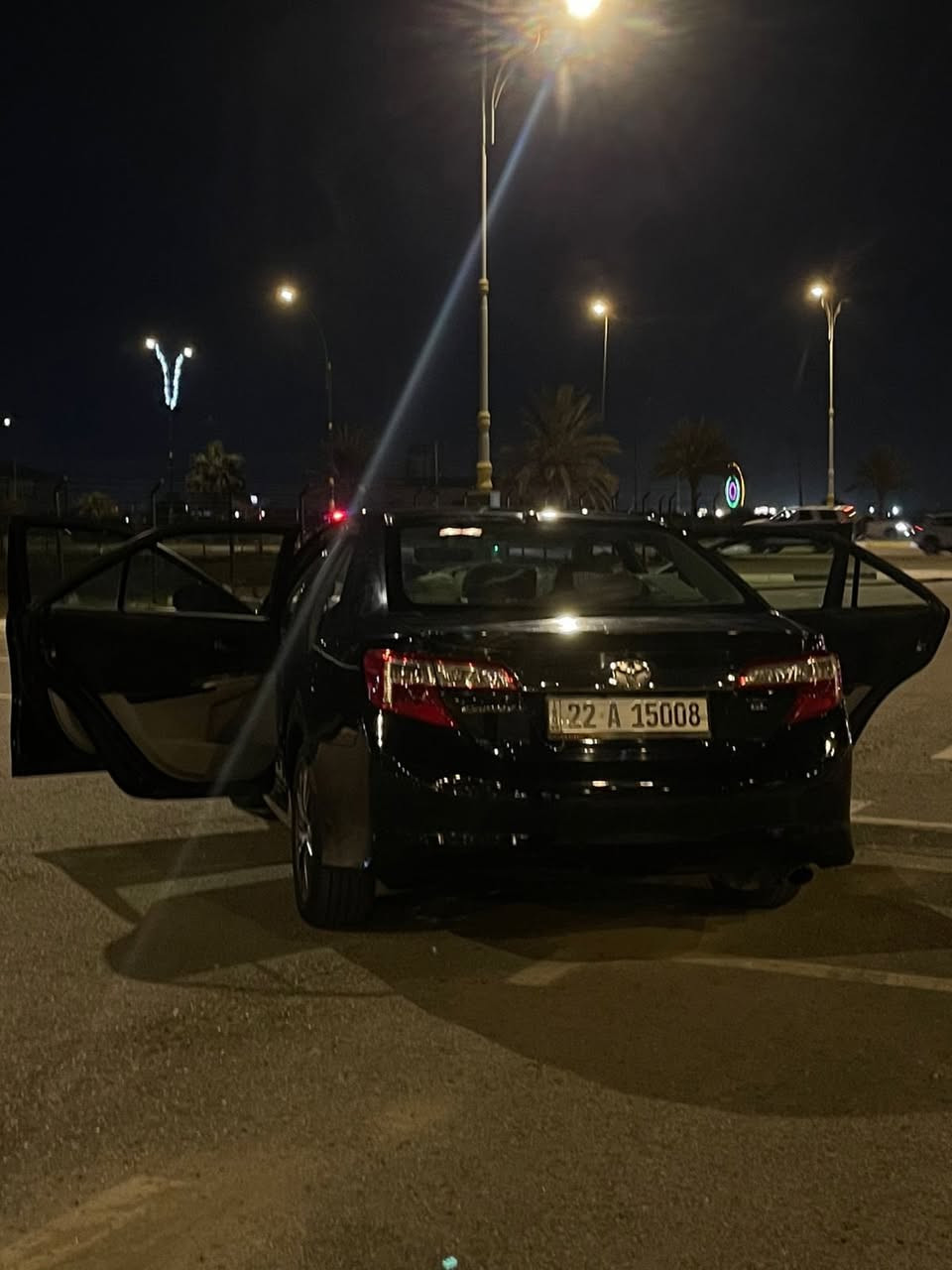 كامري ٢٠١٥ خليجي 
مشي 228000
ثلاث  قطع صبغ 
موصفات 
١- حساسات 
٢-كامره 
٣-شاشه جديدة
٤- كشنات جلد 
٥- تثبيت سرعة 
٦- تحكم استيرن 
٧- تبريد تدفأ 
كير مكينة كفاله
السعر 135$ و بيه مجال للاستفسار اكثر ***********
