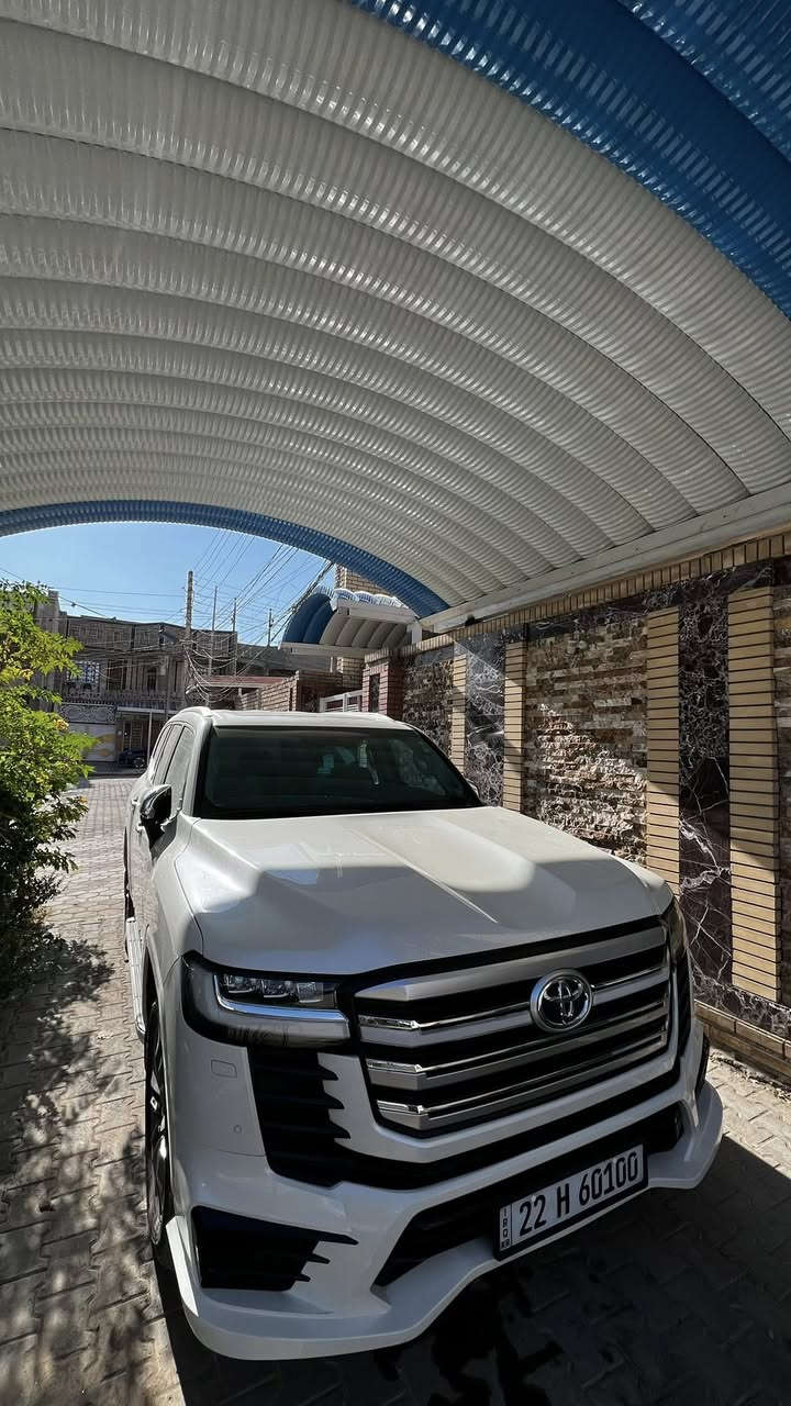 للـبيع  
لاندكروز Twin turbo
موديل : 2022 
فـول مواصفات رقم ( 1) 
رقم مميز ( اربيل )  ماشيه 48KM
3شاشات - رادار - وهوايه مواصفات بيها 
السعر : 6شدات و70 ورقه 
العنوان : كربلاء 
الرقم : ***********
