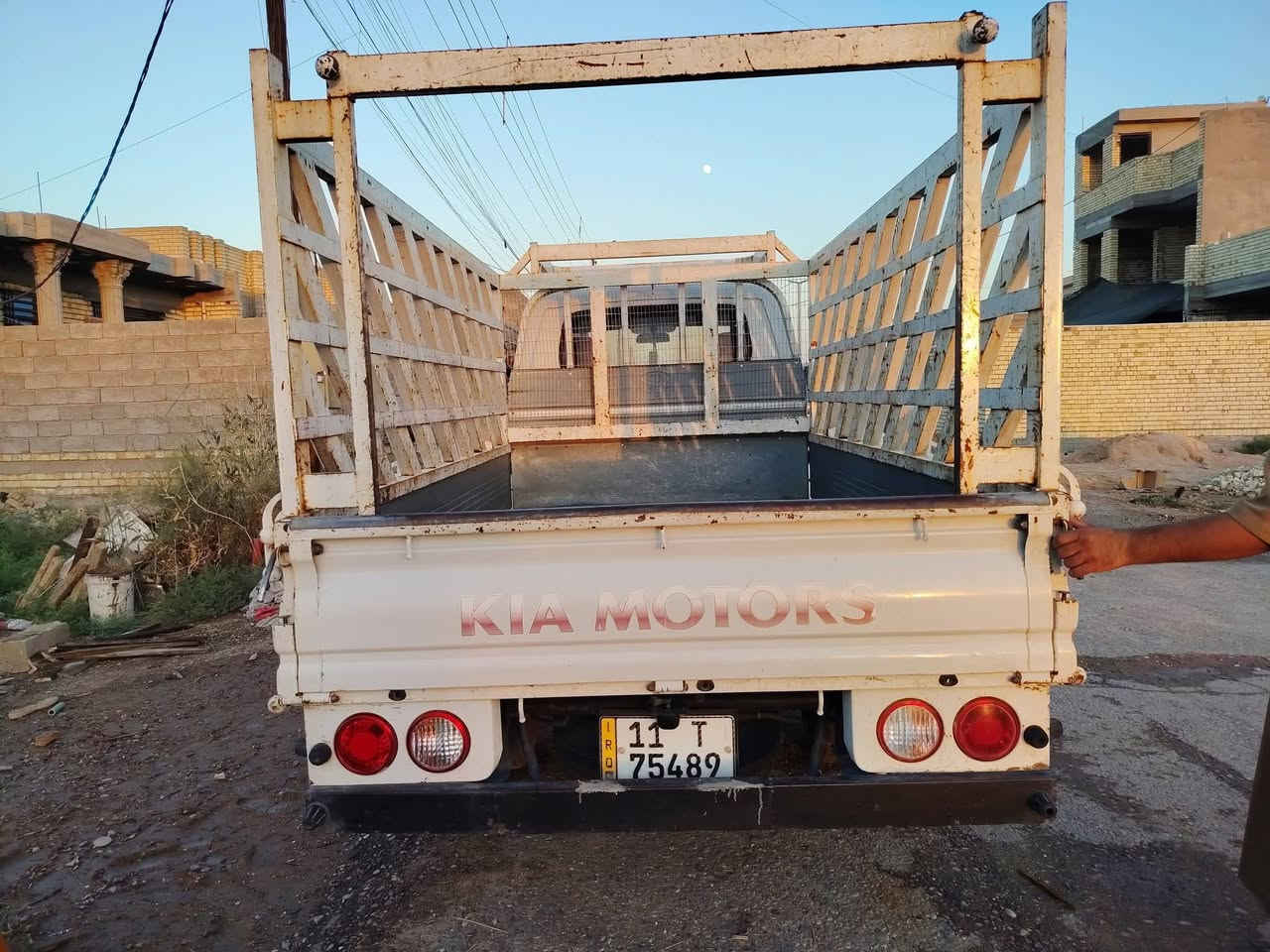 كيه موديل 16 للبيع بيه بارد كد شبر بل البنيد بدون دواخل السياره حلوه كير مكينه متعهد خير من الله تخم تاير تبريد موشغال السعر 118 بيه مجال *********** *********** مكاني بغداد الدوره
