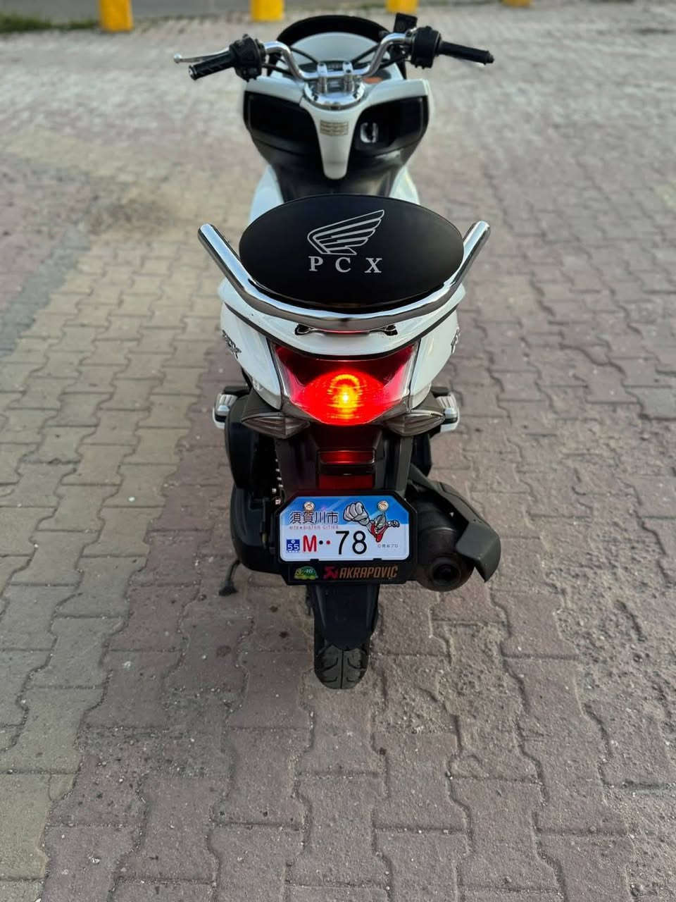 السلام عليكم للبيع دراجه pcxجيل الاول دراجة مال رمبه مديل18 ماخذها رمبه الدراجه على  ايدي حجم مكينه 150ياباني الاصلي دراجه جديده مال جناي 
ياباني الاصلي دراجه كامله أستان كهربائي حساس ازدحام ٢حرف Aدراجه جديده الدراجه مكينه لوك شلعه معدل خير من اللّٰه دراجه تكول جديده بمعنئ الكلمه واحلا من الصور  دراجة مكينه مكفوله اي نقص مابيه
السعرمليون 350    و مجال قليل 
*********** المكان بغداد مدينه
