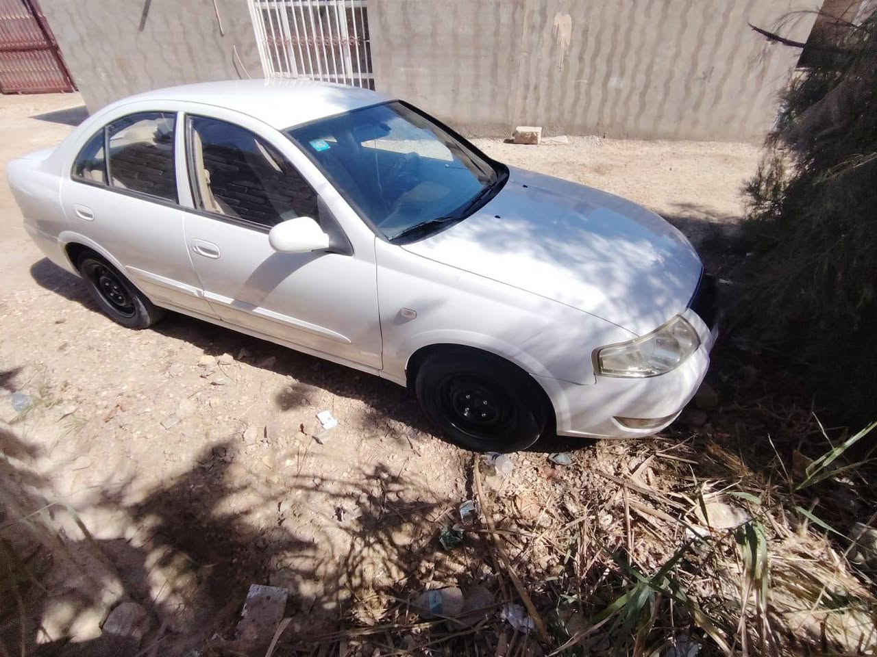 نيسان صني موديل ٢٠١٢  مكفؤله كفاله عامه عده بارد بطرف جاملغ الخير جهت سياق تخم تاير حداديه تبريد دؤشمه رقم نجف سياره مال جناي جاهزه من كلشي عنوان نجف 
لاستفسار
***********
