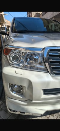 لندكروز 2014 فول بريم رقم بغداد جديد سياره مكفوله من صبغ ولبارد بس مكا...