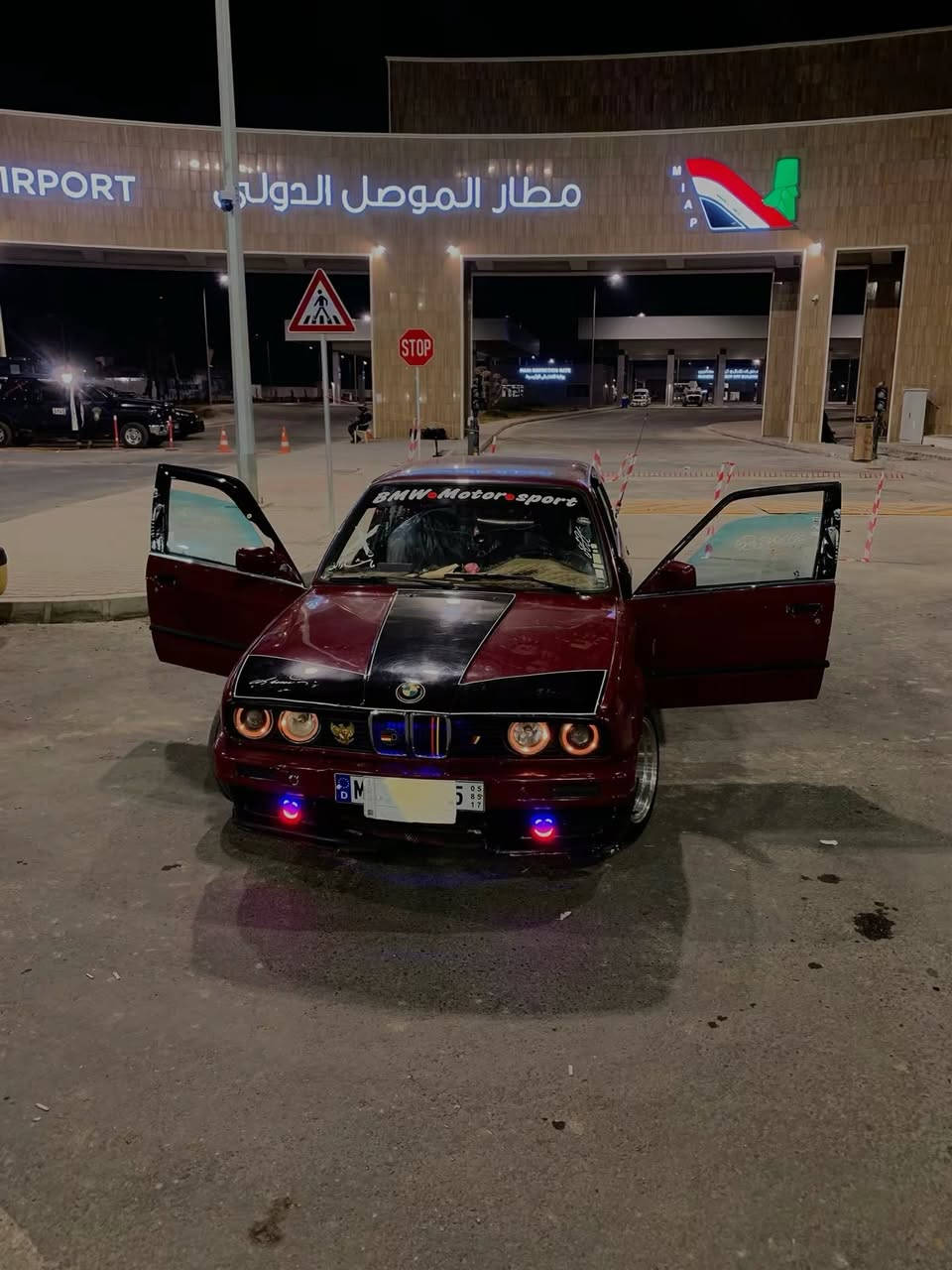 السلام عليكم بي ام زعره بيع أو مراوس تريد وكاله تريد تحويل 
محرك أربعه سلندر زنجيل لأصرف ولا نفخ صبغها حزام غرفتها مرتبه رقمها الماني نينوى لل ٢٠٢٨ كزوز رياضي كاربون بيها السياره عايزها طخم كدام سعرها 32 
***********
