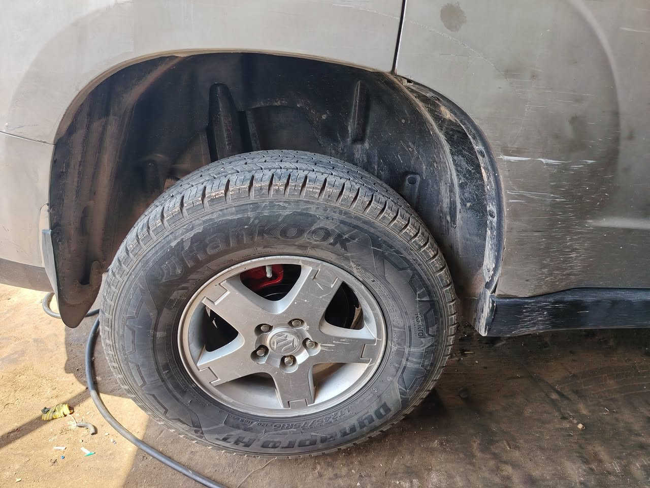 عمل حداديه خلفيه عامه
🚘🚘🚘🚘🚘🚘🚘
#تبديل تخم بوش خلفيه عددهن 14 بوشه نوع كوري اصلي 
#تبديل شموع
تبديل لويات خلفيه مع ربل لوي
#ورشة انور سوزوكي كربلاء الحي الصناعي الابلوك الثاني
***********
***********
