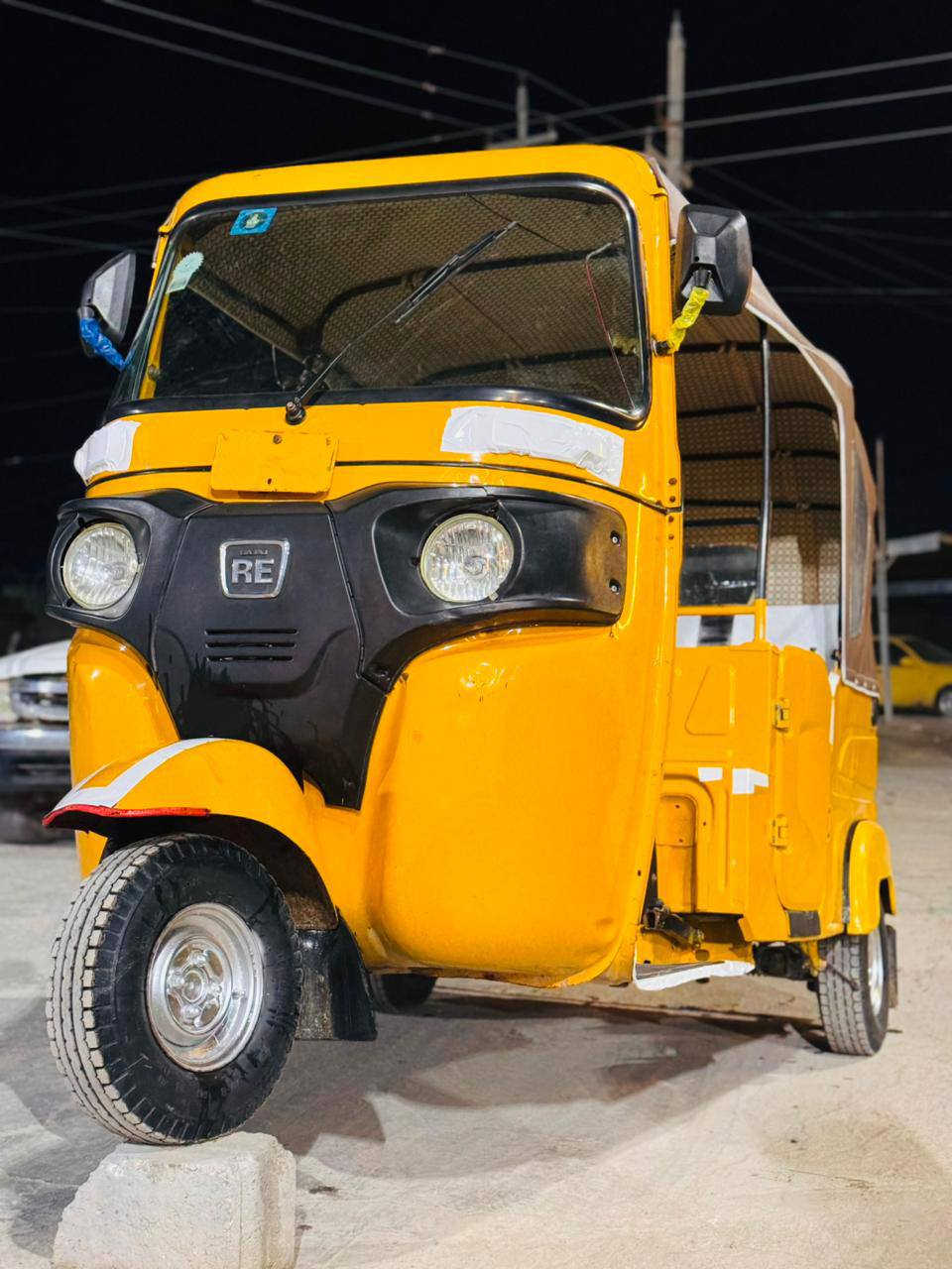 تكتك للبيع 22شهر 11رقم بصره انكليزي تحويل ثاني يوم كفاله عامه فقط دوس معمره مكان ناصريه السعر 8وبيه مجال الاستفسار ***********
