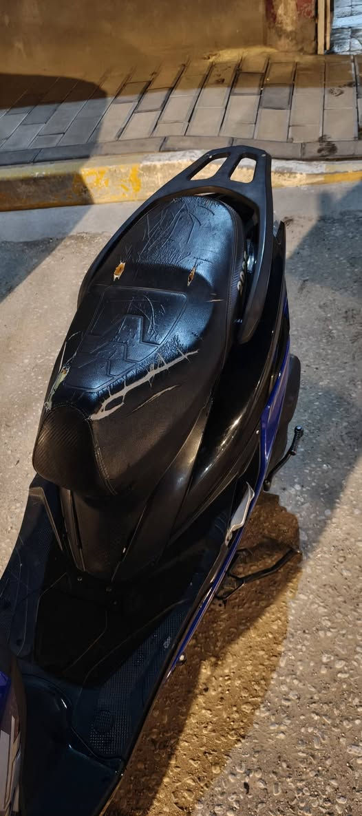 دراجة كويست متياز ياباني
محرك 155cc
كهربئيات كلهة شغاله 
برغي ما مفتوح بيهة 
كلجات كابريتر دبلات كله جديد 
مابيهة اي نقص سعر 575وبيهة مجال مكان حلة حي الجامعة قرب كلية طب الاسنان رقم *********** متواجد اي وقت
