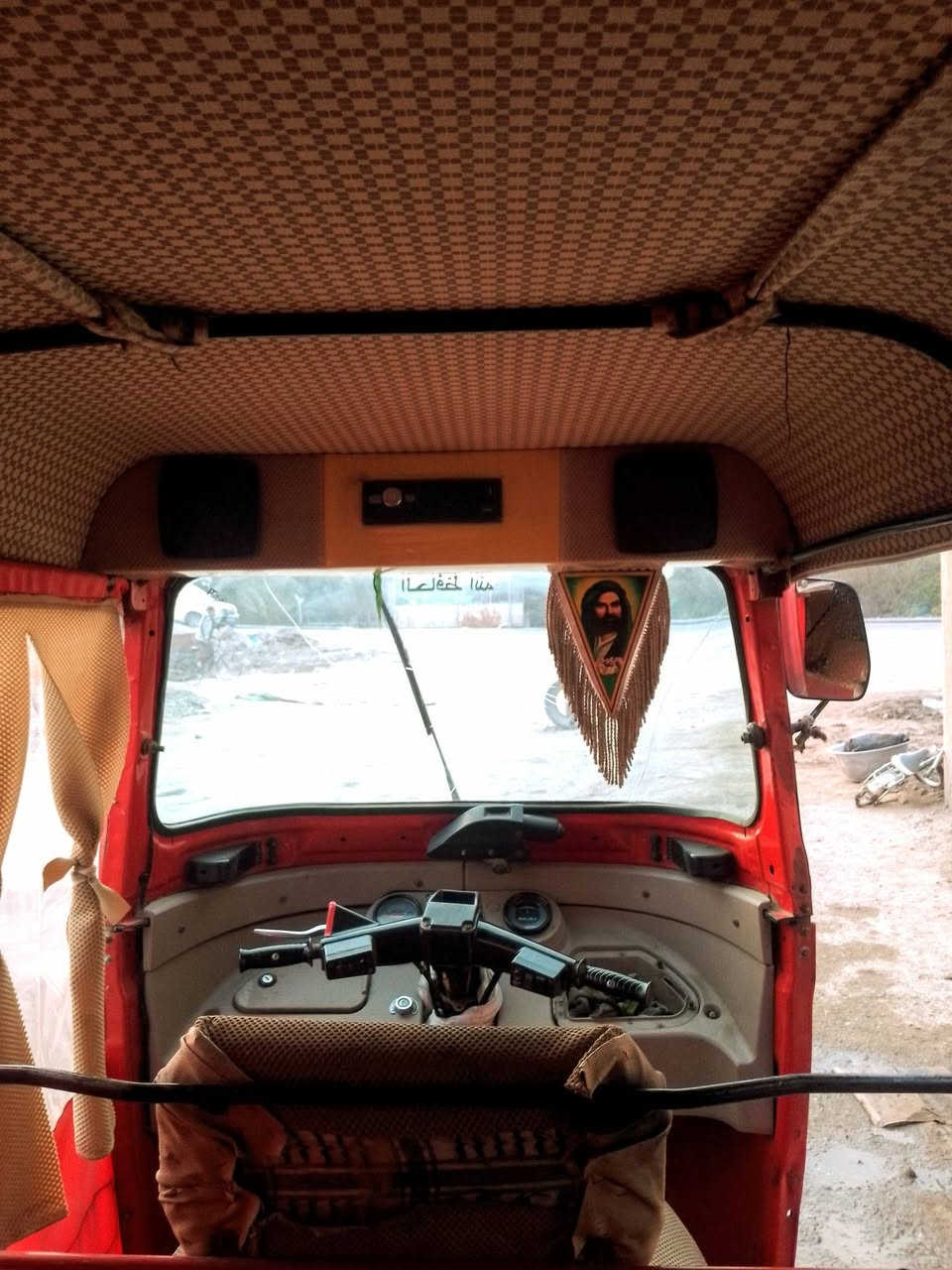 اللهم صل ع محمد وال محمد جمعة مباركه ع الجميع/ السلام عليكم تكتك باجاج للبيع رقم  سنوية بأسمي تحويل ثاني يوم موديل20 المكينه الكير لا تنقيص لا تبخير البدي بي ضربات كلش بسيطه وحده يم بك لايت الايسر والغد ضربات بي الأيمنى كهربائيات كلها شغاله سلف جديد شخاطه تايرات جوبلس وايرات البك كلج ونمر كلهم جديده مسجل شغال خياسات ملكوطه جوانب نقصها كلجات عنبار رئيسي هذن يوكع فلوسهن من السعر مكاني البصرة الهارثه السعر 5 وربع بيها مجال حك الجيه وهذا رقمي واتساب *********** ((ملاحظة يولد ميعجبه السعر أو تكتك لا يكسر بحلال العالم سوك كلشي بي وآني بخدمتكم))
