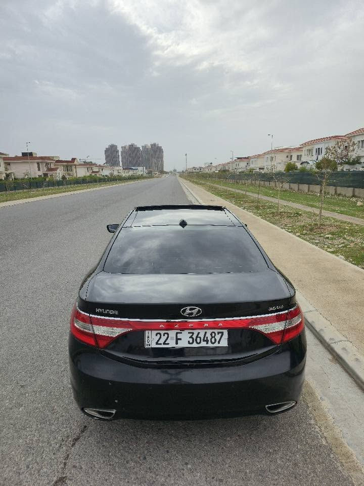 هۆندا ئەزێرا  ٢٠١٢
مەکینە 3.0ی 6 پستن 
فول فول مواسەفات 
سلایت 
پانۆراما 
شاشە گەورە 
کامێرا
٢ دەرگا بەسمە 
بەسمەیە 
کوشین جلد 
کوشین خەزن و کارەبای 
کوشین هیتەر 
٣ پەردە بیلاد 
ئاوێنە شەفت و کارەبای
سوکان ڤۆلیۆم 
تەعدیل سورعە 
سەیارەکە بێ سبوغە هیچی نیە 
گێڕ و مەکینە نەکرایتەوە بیلاد بە شەرتی فەحس و وەستا 
سەیارەکە زۆر توندو تۆڵە هەمو شتێکی بە شەرتە ماڵی دۆستە 
ڕەقەم و سەنەوی و ژینگەی نوێیە 
بەناوی خۆمە 
نرخی ١٢٥ و مەجالێکی برایانە 
هەولێر 
*********** أربيل, العراق
