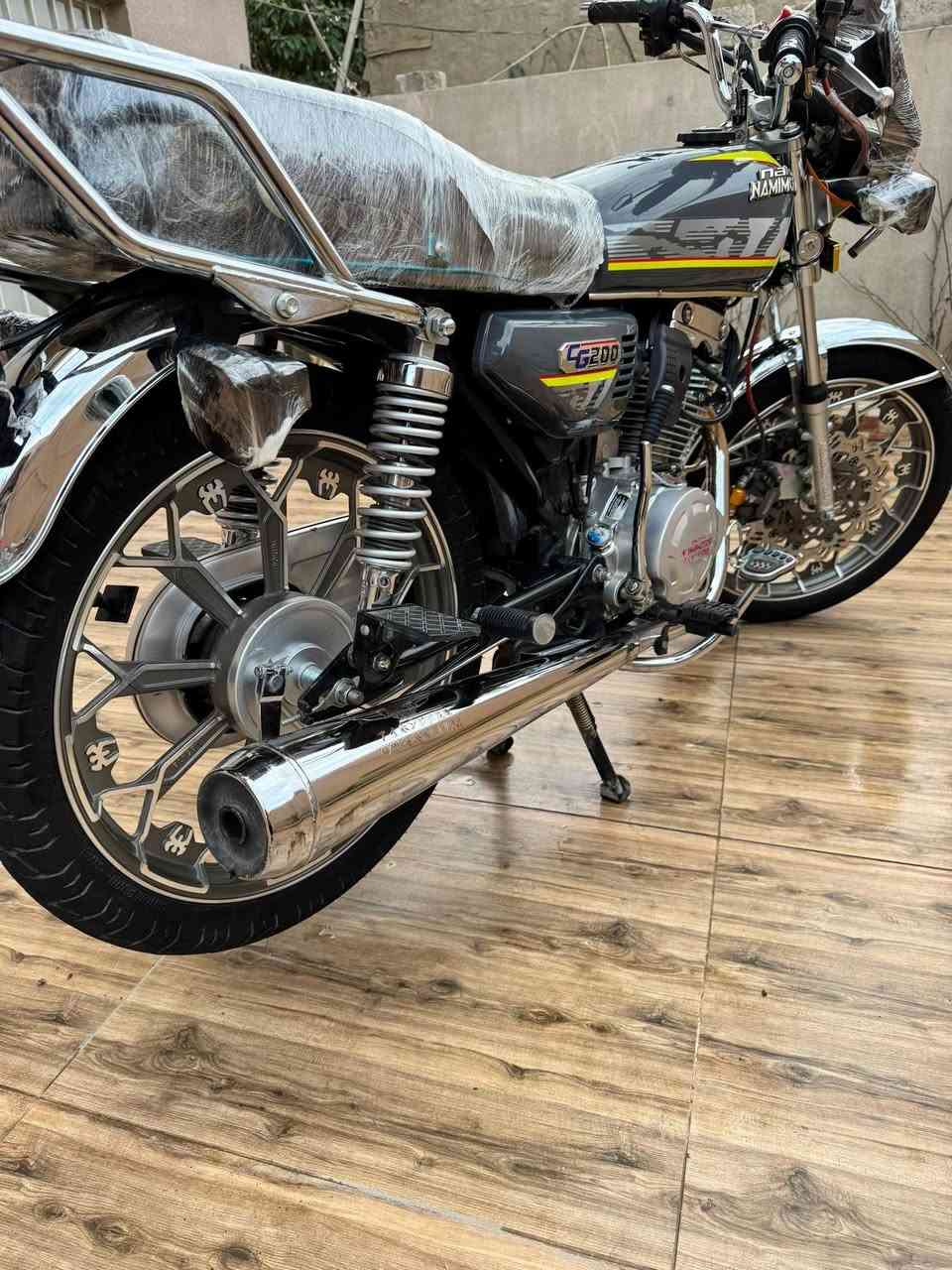 ♦️ نامي برو
♦️موديل 2025. 
الدراجه نضيفه💠تشغيل عن بعد💠  💠 محرك 200
♦️دراجه خير من الله  
♦️منفيس موجود
♦️محرك عله وضع الشركه
♦️بي صوت بل سلف يعني فحمات
♦️المو شراي يترك المنشور
♦️مكان كركوك 
♦️السعر قفل 650 بدون اي معامله 
♦️ *********** واتساب او اتصال
