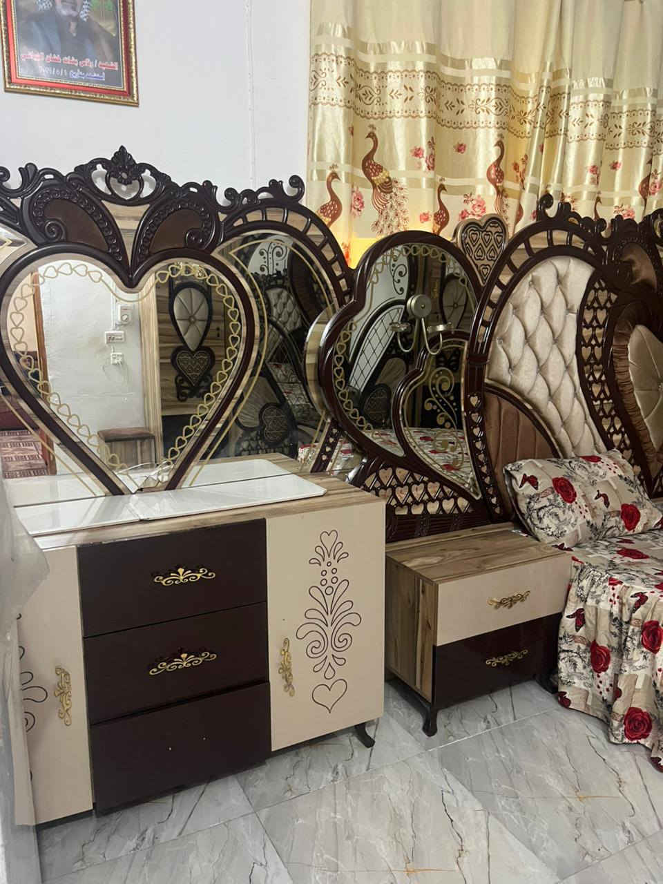 سلام عليكم عدي غرفه اعراس البيع او مروس بستوته نضيفه هذا رقمي***********
