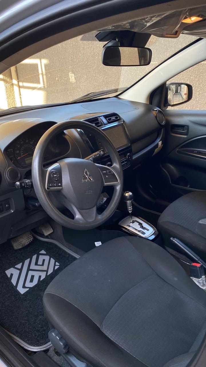 سلام عليكم
مسيوبشي ميراج موديل 2024 

موصفات G4 
شاشه ابل كاربلي 
تحكمات ستيرن 
نظام ايكو 
رادار امامي 
تحديد مسار 
حادث جاملغ بنيد بيها سحب شواصي شغل درجه أولى 
سياره جاهزه من كلشي 
كير مكينه ممفتوحه 
تخم تاير صدر امامي خلفي جديد 

رقم بغداد ماشيه اقل الف يعين زيرو 
مكان سياره بغداد الدورة 

سعرها (92) بيها مجال بصيط 

***********
