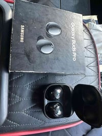 ايربودسامسونك السعر 50 الف قفل  07713885222