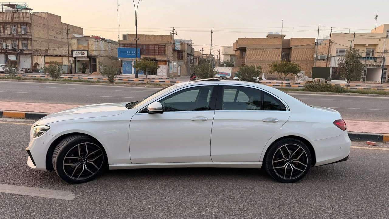 للبيع مارسيدس E class 2021 
مارسيدس E250
الماني ضمان دولي 
موديل 2021
اللون ابيض
محرك 2000
بدون ايرباگ
رقم سليمانيه مميز 
ماشيه 121000 كيلو 

السعر 320 ورقه 
المواصفات :
فتحة سقف
شاشه كار بلي 
كشنات جلد
بصمة ابواب
هاند بريك بصمة 
صندوق شفط كهربائي 
شاشة دشبول ديجيتال
كاميرا خلفي
اوتو ستارت (𝐀𝐮𝐭𝐨 Start)
اوتو ستوب (𝐀𝐮𝐭𝐨 𝐒𝐭𝐨𝐩)
رادار °360
رادار امامي (تحديد مسار)
رادار جانبي  (نقاط عمياء)
رادار خلفي (التحذير من الاصطدام)
حساسات  °360
حساسات امامي
حساسات جانبي 
حساسات خلفي 
كشنات كهربائي
خزن كشنات
كشنات هيتر
كشنات مساج 
تحكم ستيرن
لايتات ليد وعدسة زينون بلادي
بكلايتات 𝐋𝐄𝐃 بلادي
Speed limit 
Keep line assist


**إذا كنت صاحب هذا الإعلان وتريد حذفه لأي سبب، رجاءا أرسل رسالة إلى الدعم الفني**