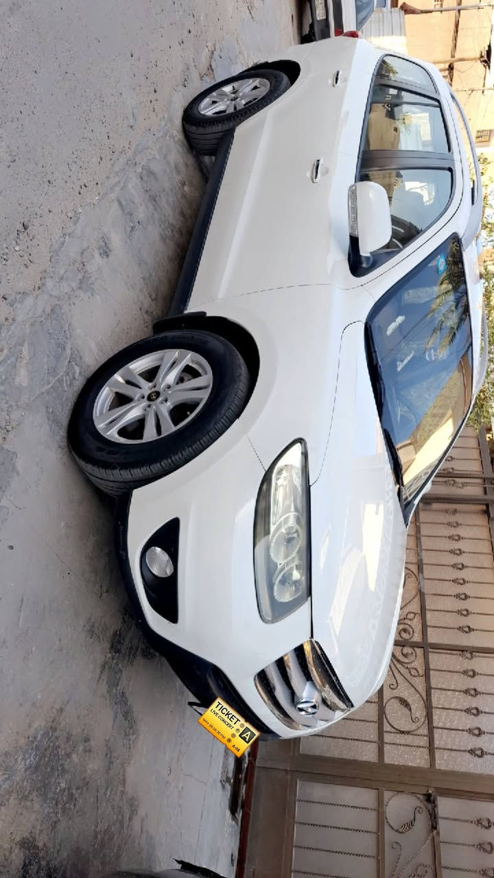 للبيت سنتافيا ٢٠١١ خليجي
محرك ٦ سلندر 
رقم بغداد انكليزي 
هزة وارقام وسنويه جديده 
صبغ فقط دعاميات
المواصفات 
فتحة 
بصمه 
كراسي جلد 
كراسي كهرباء 
تبريد ٣ قطع 
شاشه كاميرا
حساس خلفي 
صدر امامي خلفي جديد 
باتري جديد 
منظومه تبريد جديد
السيارة جاهزة بدون اي نقص
للاستفسار ***********
مكانها شارع فلسطين
