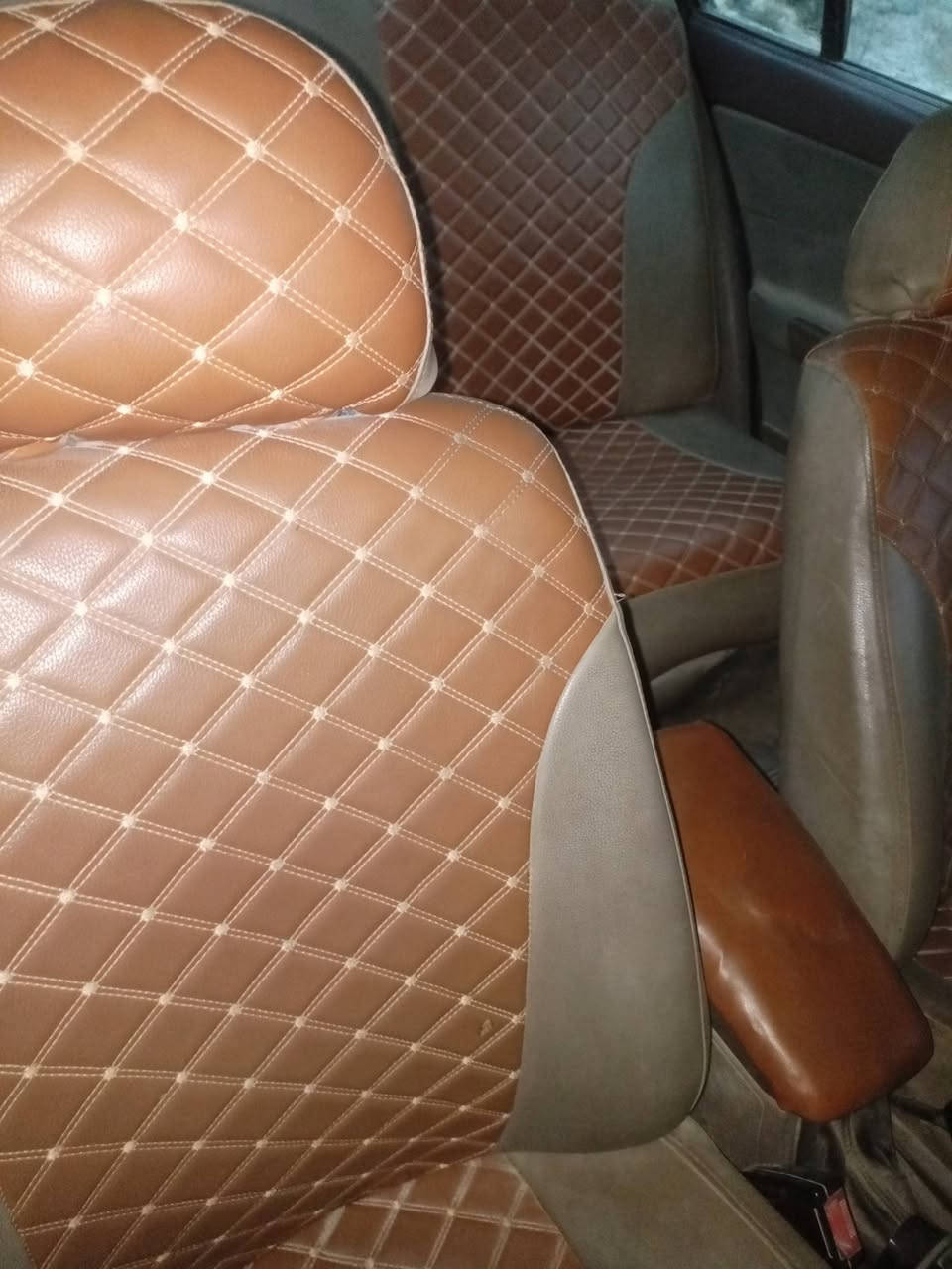 السلام عليكم سمند للبيع موديل 9 
سياره بيه خيط بخار داخله حلو بيه شويه خياسات تبريد شغال بس فان ميشتغل سنويه نافذه الكهربائيات شغاله يرادله ترتيب السعر 20وبيه مجال الاتصال ع رقم ‏‪***********‬‏
