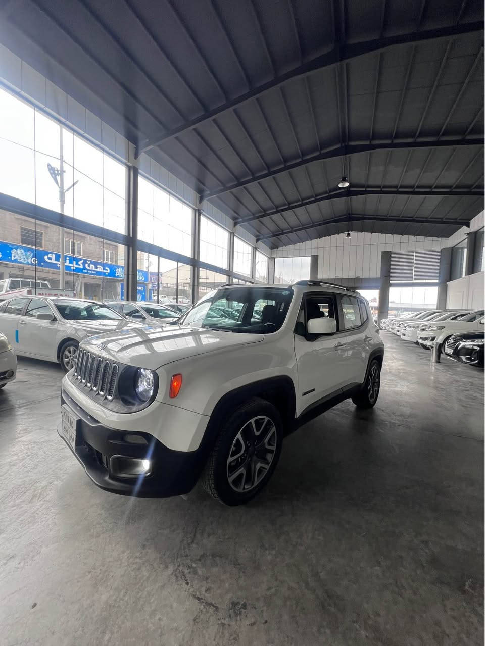 جيب رنيجيد موديل ٢٠١٨ محرك ٢،٤
سياره كير ومحرك وتبريد بشرط
سياره ماشيه ٥٠ ألف مايل 
سياره بصمه تشغيل ولايد زينون
رادار و خطوط شارع 
ابواب بصمه و تشغيل عن بعد
حساس خلفي و شاشه وكاميره
اكو هوايه مواصفات اخرى 
سياره بيها 
بونيد مع جاملوغ صبغ بس 
بدون دواخل بشرط يعني 
بجم كبس بجم وبدن وشواصي
وايرباكات ودكم ولغود كلها 
وضع شريكه بشرط 
طبعا رقم شاصي موجوده مع صوره
سياره رقم دهوك وموجوده بدهوك
سياره باسمنا تحويلها نفس يوم
سعرها ١٢٦ ورقه 
*********** بيها واتس اب دهوك, العراق
