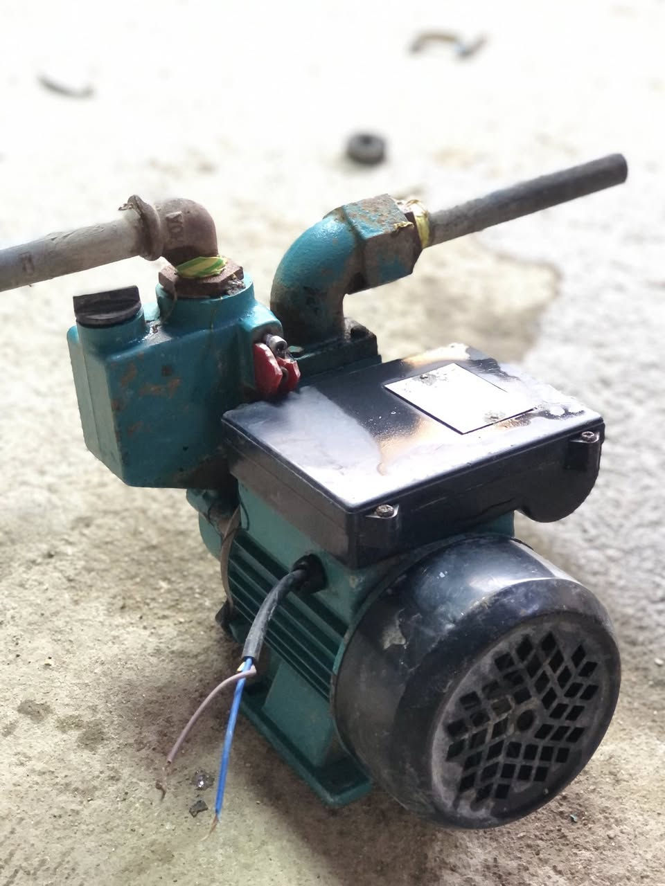 ماطور شرط الشغل انطيك بيه يوم كامل فحص
السعر 35 وبيه مجال


**إذا كنت صاحب هذا الإعلان وتريد حذفه لأي سبب، رجاءا أرسل رسالة إلى الدعم الفني**