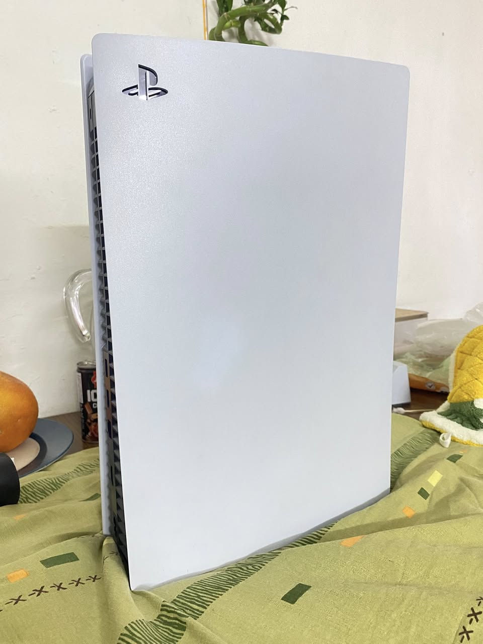 بلي فايف فات نظيف جدا
نظام الجهاز 13.20 
ذاكرتة 825GB 
نسخة الـ CD نظيف جدا .
🔥 يجي وياه حساب محمل بأقوى الألعاب:

  (Rainbow Six Siege) 🎯
 (Mortal Kombat) 🥊
 (War Thunder) ✈️
 (Tennis) 🎾
PES 25 ⚽️

 الحساب  بلس منتهي الاشتراك (تقدر تجدده بأي وقت وتلعب).
الجهاز كامل مع ملحقاته والجويستك الأصلية وتجي وياه جويستك ثانية هديه بس بيها مشكلة يرادلها تصليح وياه قاعدة شحن جويستك اصلية من شركة ميديا ماركت العالمية اني مشتريها بنفسي 
📍 المكان: بغداد الصالحية 
💰 السعر: 650 الف 
📞 للتواصل الجاد فقط على الواتساب : ***********
