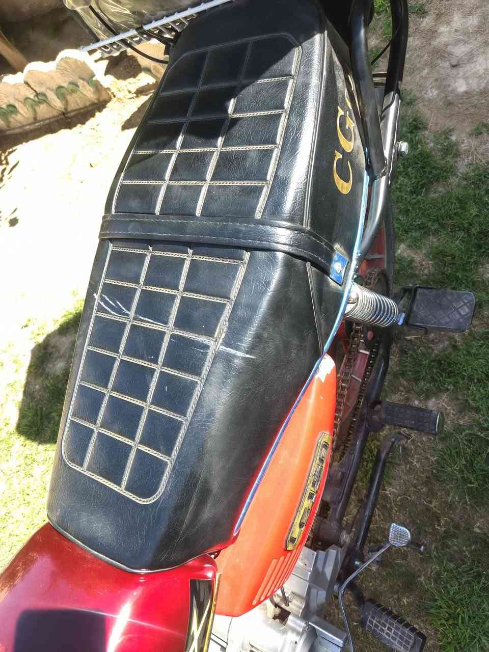 دراجة سيفان 24 اوراق سلف
شاشة الكتروني
ويل كب 
دراجة حلوة ونظيفة
نقص اشاير خلفية وبك فقط
تخم تاير جوبلس اصلي
باتري جديد
السعر 550 مجالها بسيط كلش
مكانها صويرة  شارع الكازينوات 
ومتواجد خاص٫٫٫
ماراوس فقط بيع


**إذا كنت صاحب هذا الإعلان وتريد حذفه لأي سبب، رجاءا أرسل رسالة إلى الدعم الفني**