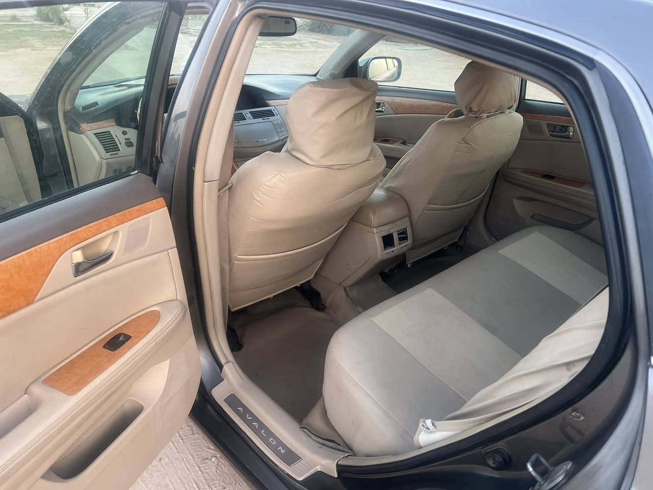 سيارة تيوتا افلون موديل 2006 سيارة جديدة مرشوشه جماليه سبب جراد بيه جاملق بدون دواخل مكفوله من ضربه القوية كير مكينة حدادية تبريد مكفولات سنوية تنتهي 2027 رقم سيارة مميز سيارة حلوه اي نقص ما بيه السعر 90

رقم تواصل :***********
